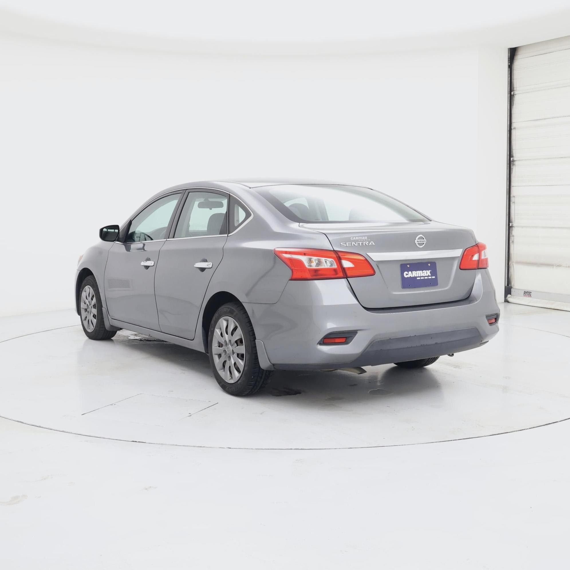 Thumbnail: 2017 Nissan Sentra - 2