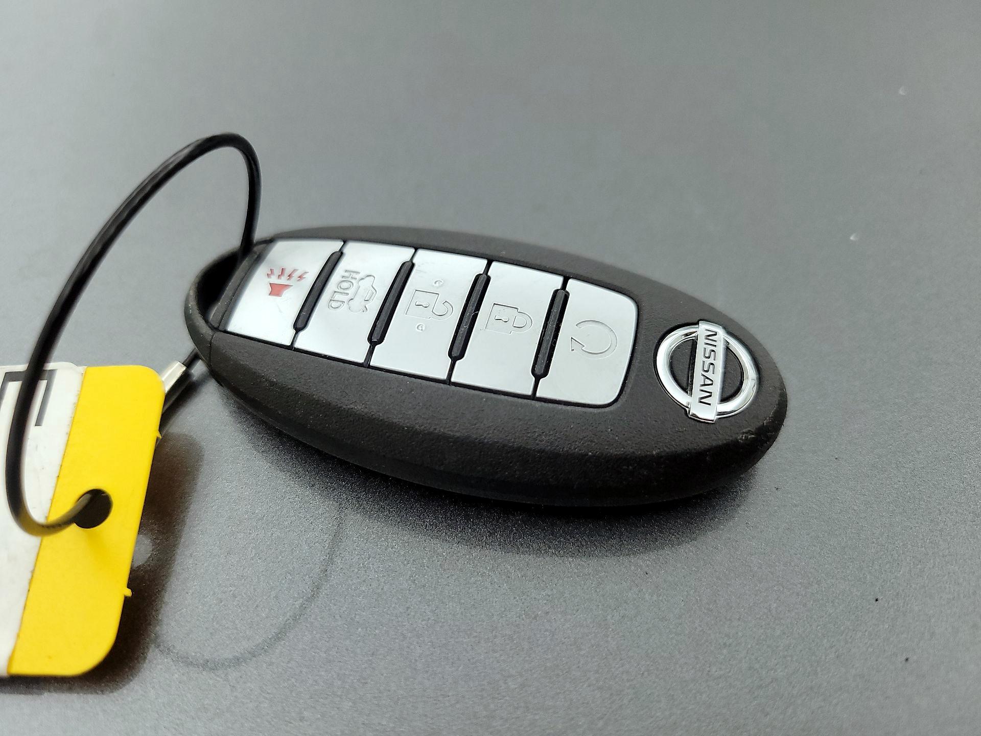 Thumbnail: 2015 Nissan Altima - 20