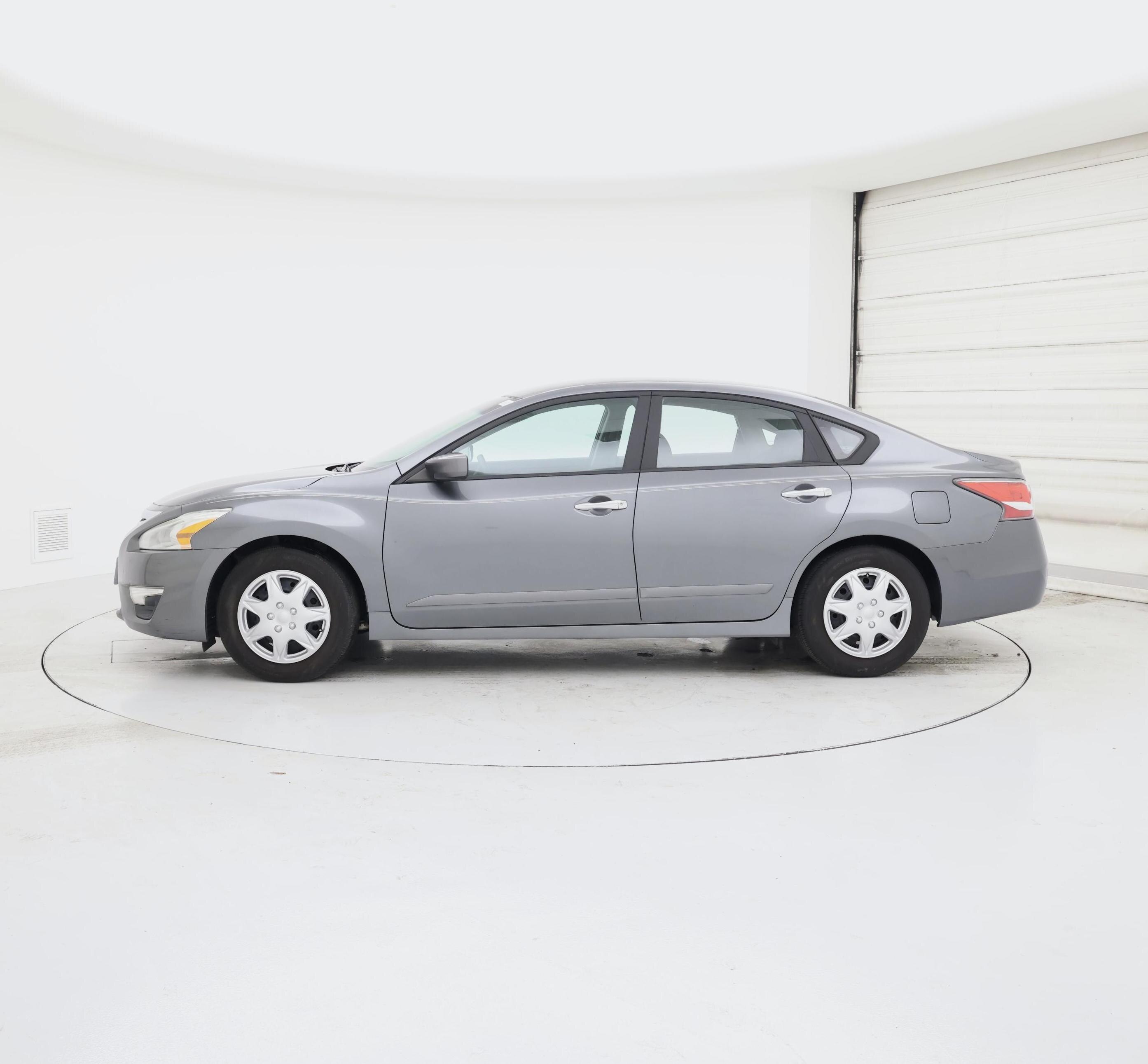 Thumbnail: 2015 Nissan Altima - 3