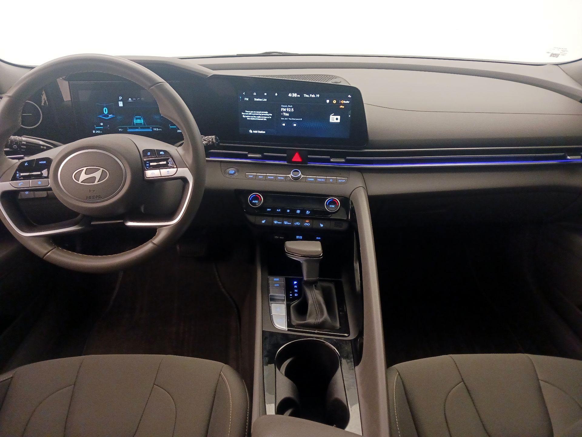 Thumbnail: 2024 Hyundai Elantra - 9