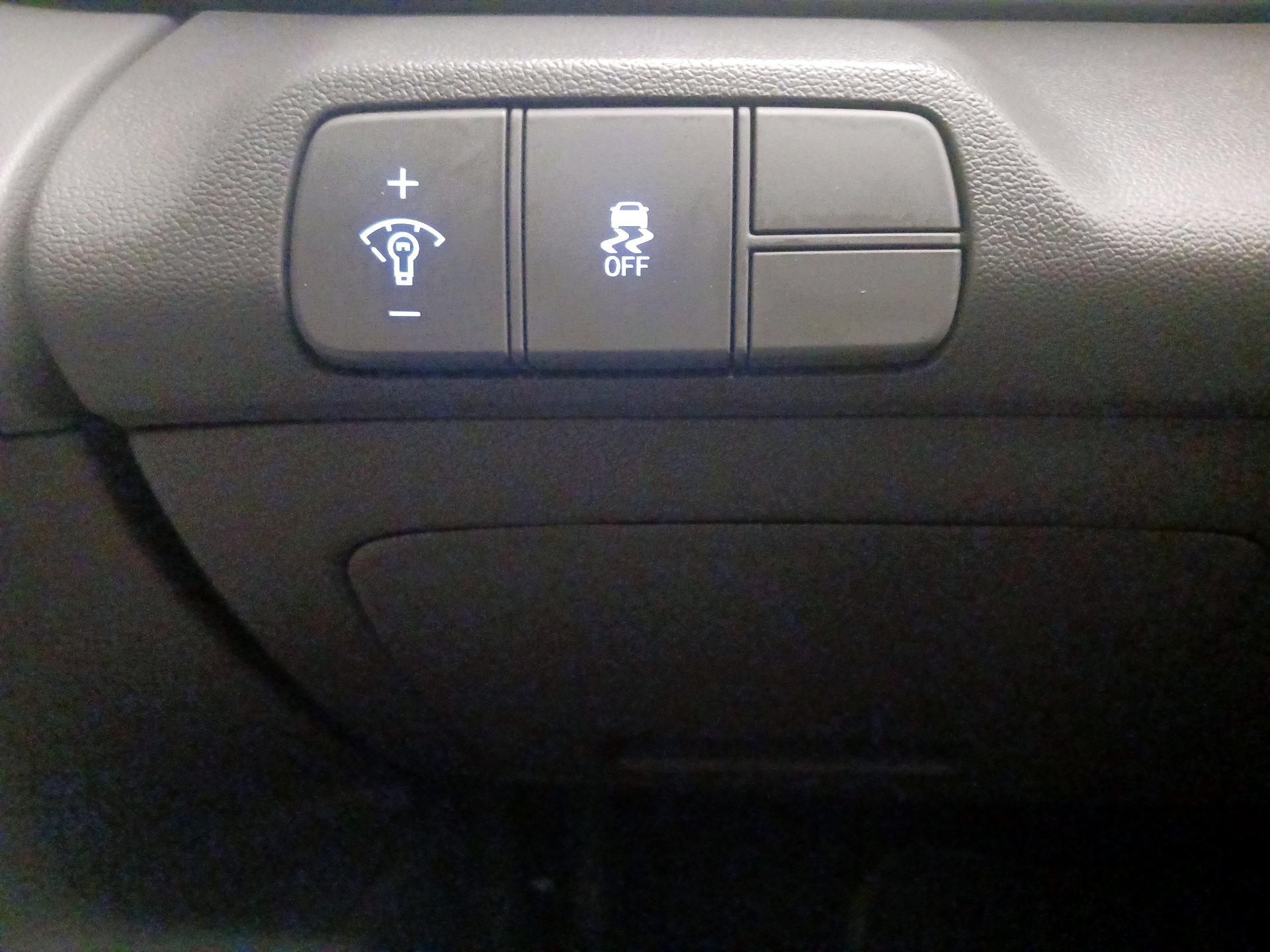 Thumbnail: 2024 Hyundai Elantra - 13