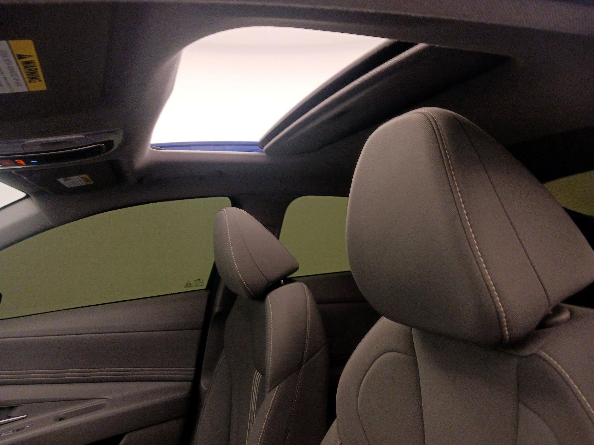 Thumbnail: 2024 Hyundai Elantra - 19