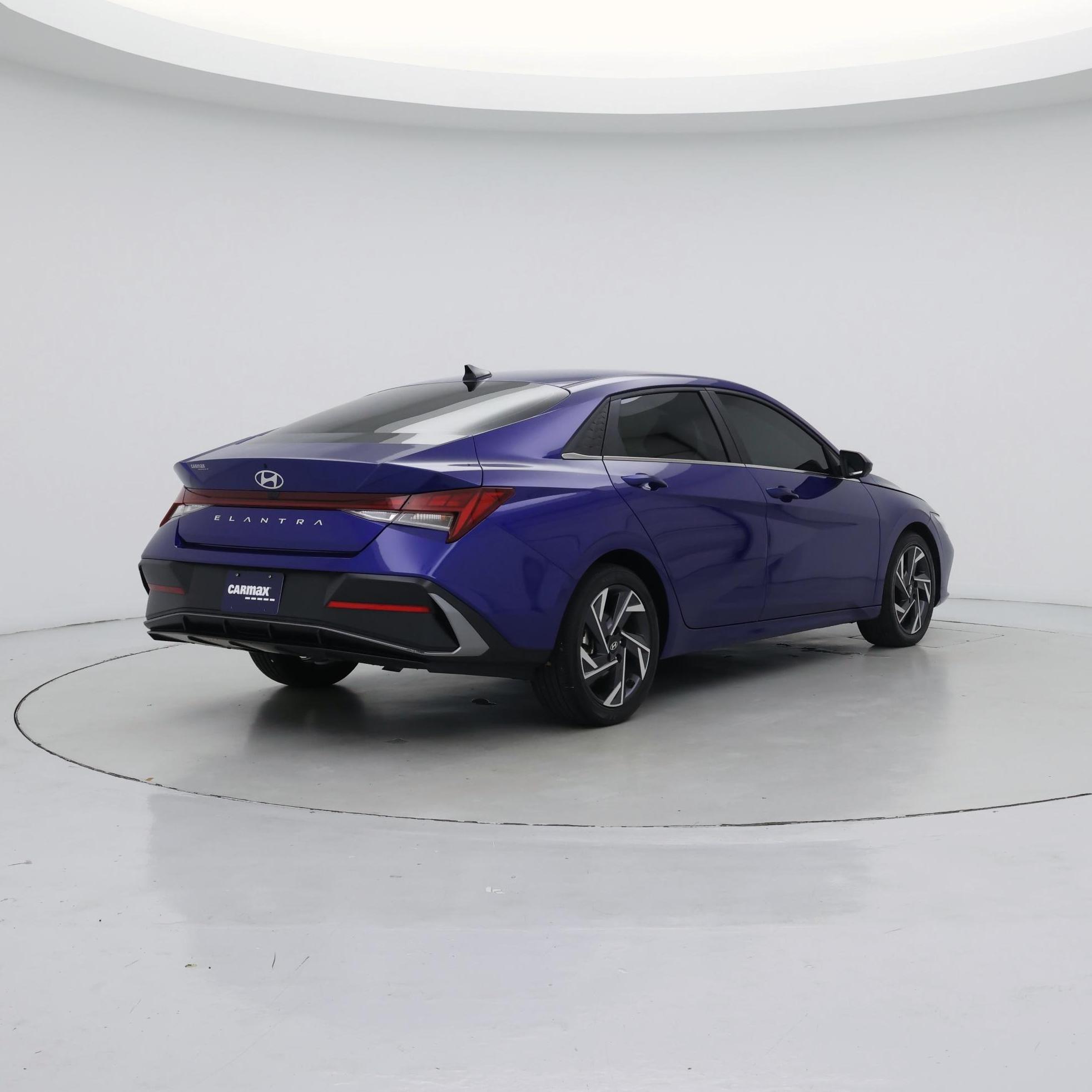 Thumbnail: 2024 Hyundai Elantra - 8