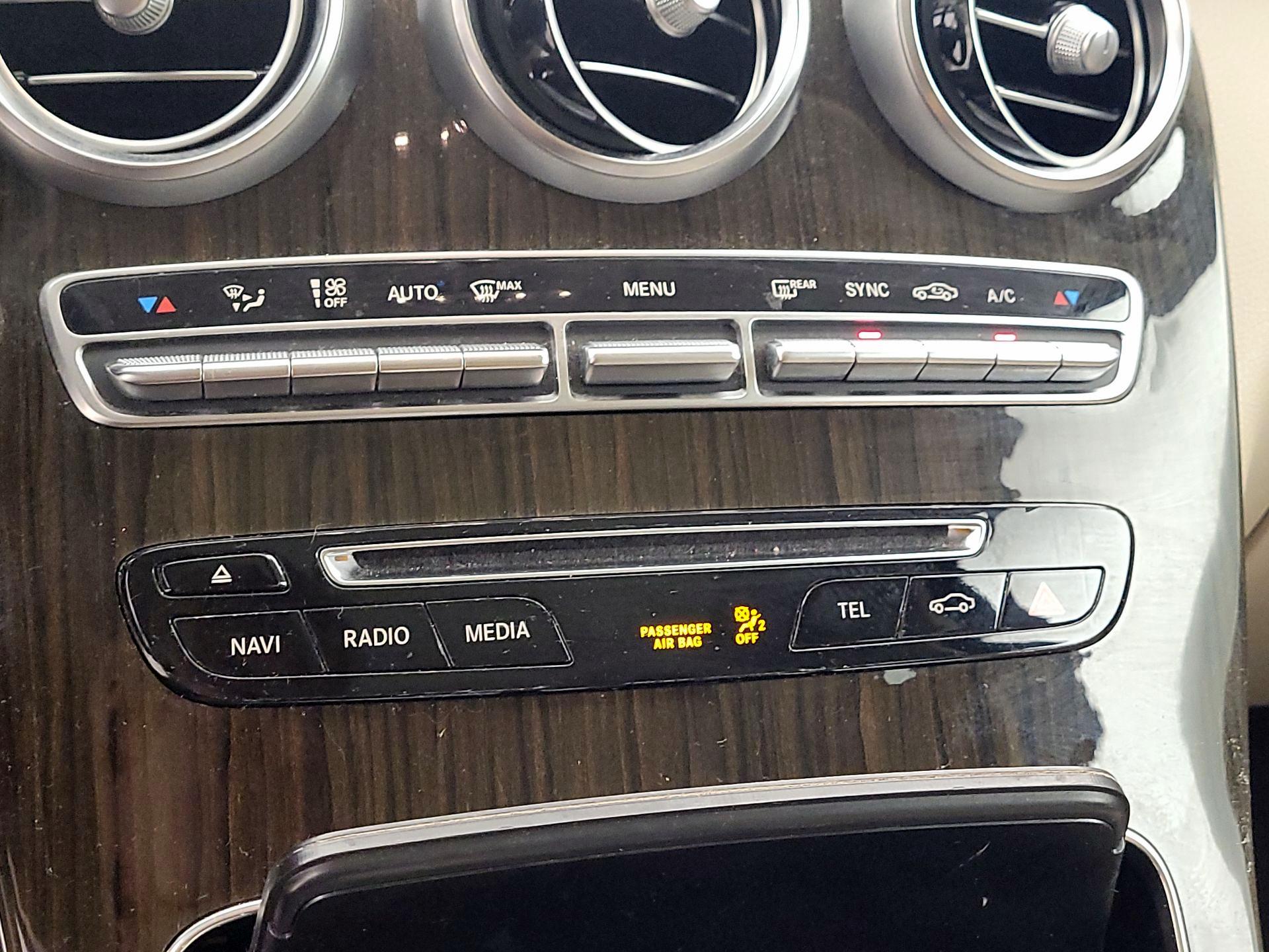 Thumbnail: 2019 Mercedes-Benz GLC - 16