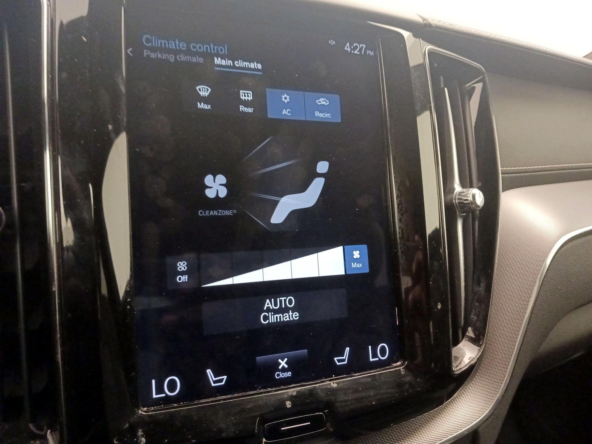 Thumbnail: 2020 Volvo XC60 - 17