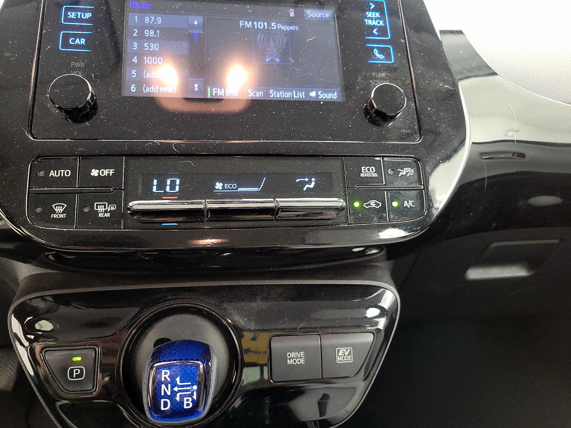 Thumbnail: 2019 Toyota Prius - 14