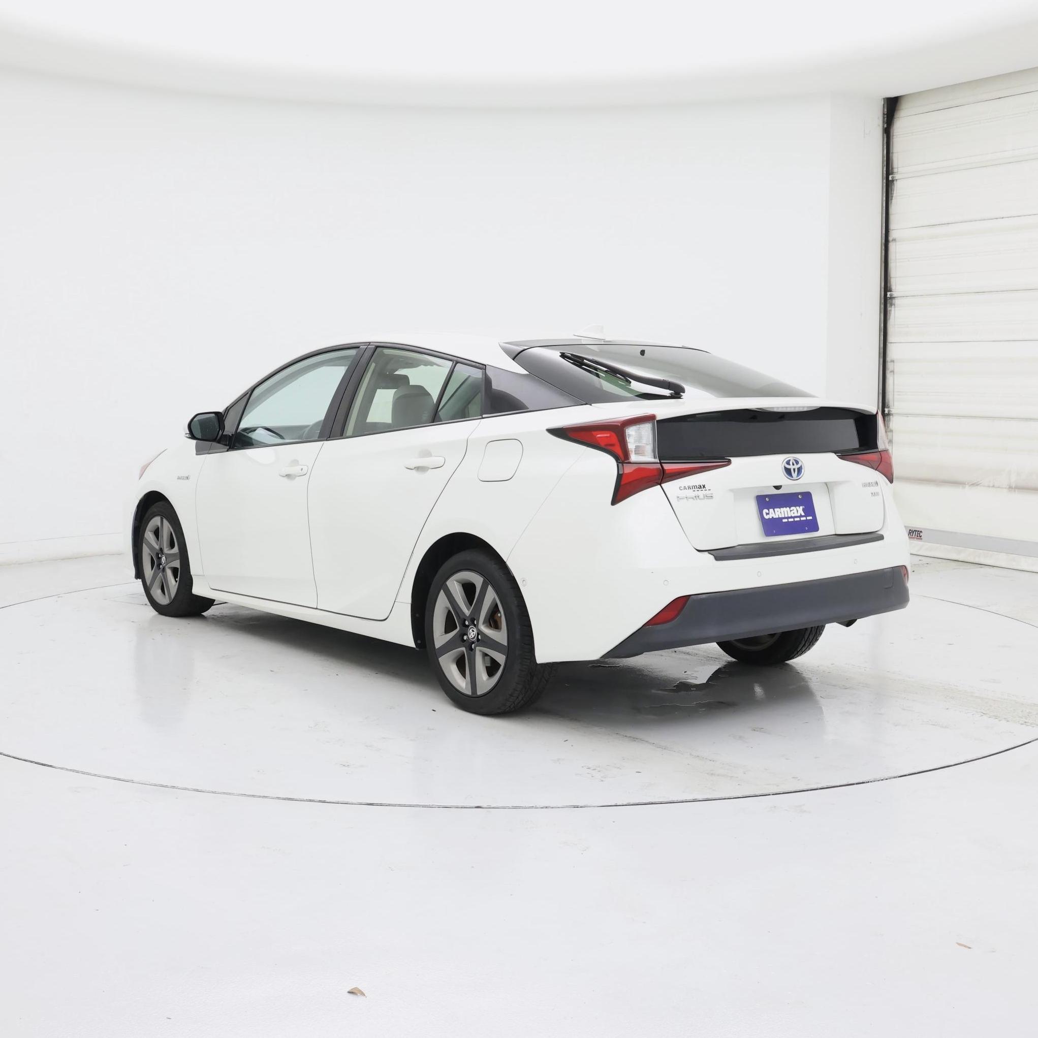 Thumbnail: 2019 Toyota Prius - 2