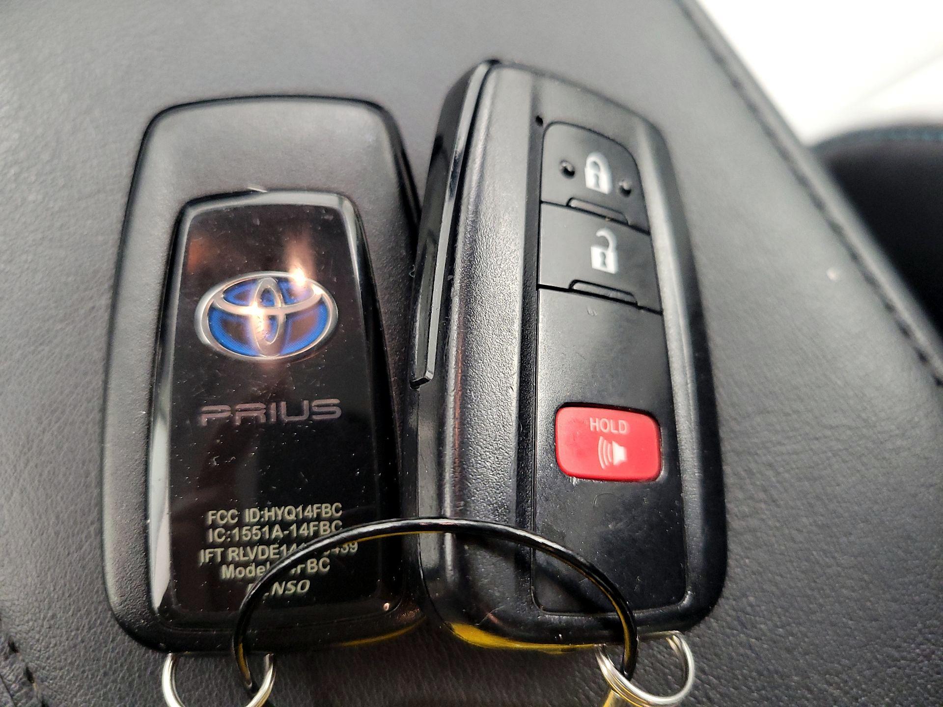 Thumbnail: 2019 Toyota Prius - 19