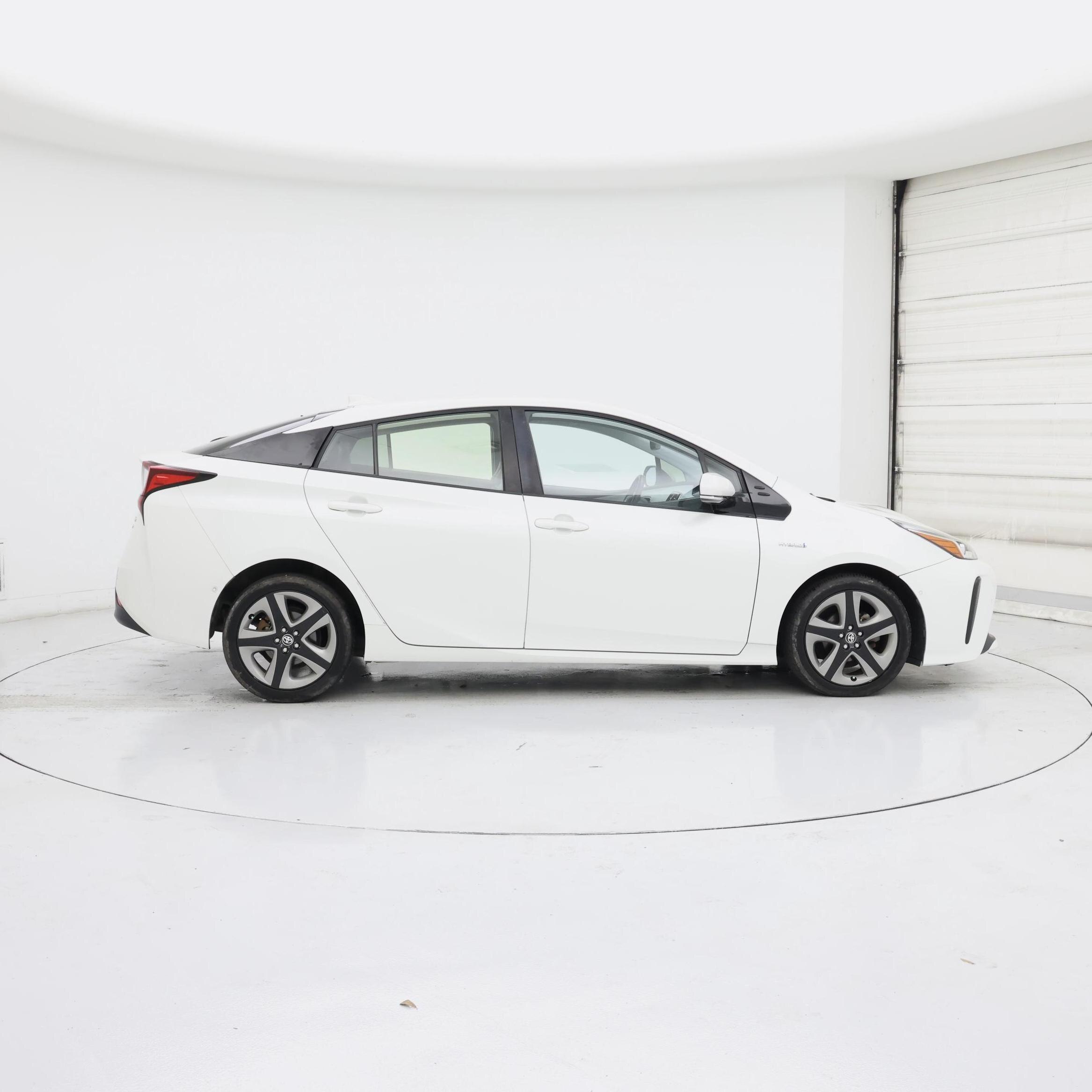 Thumbnail: 2019 Toyota Prius - 7
