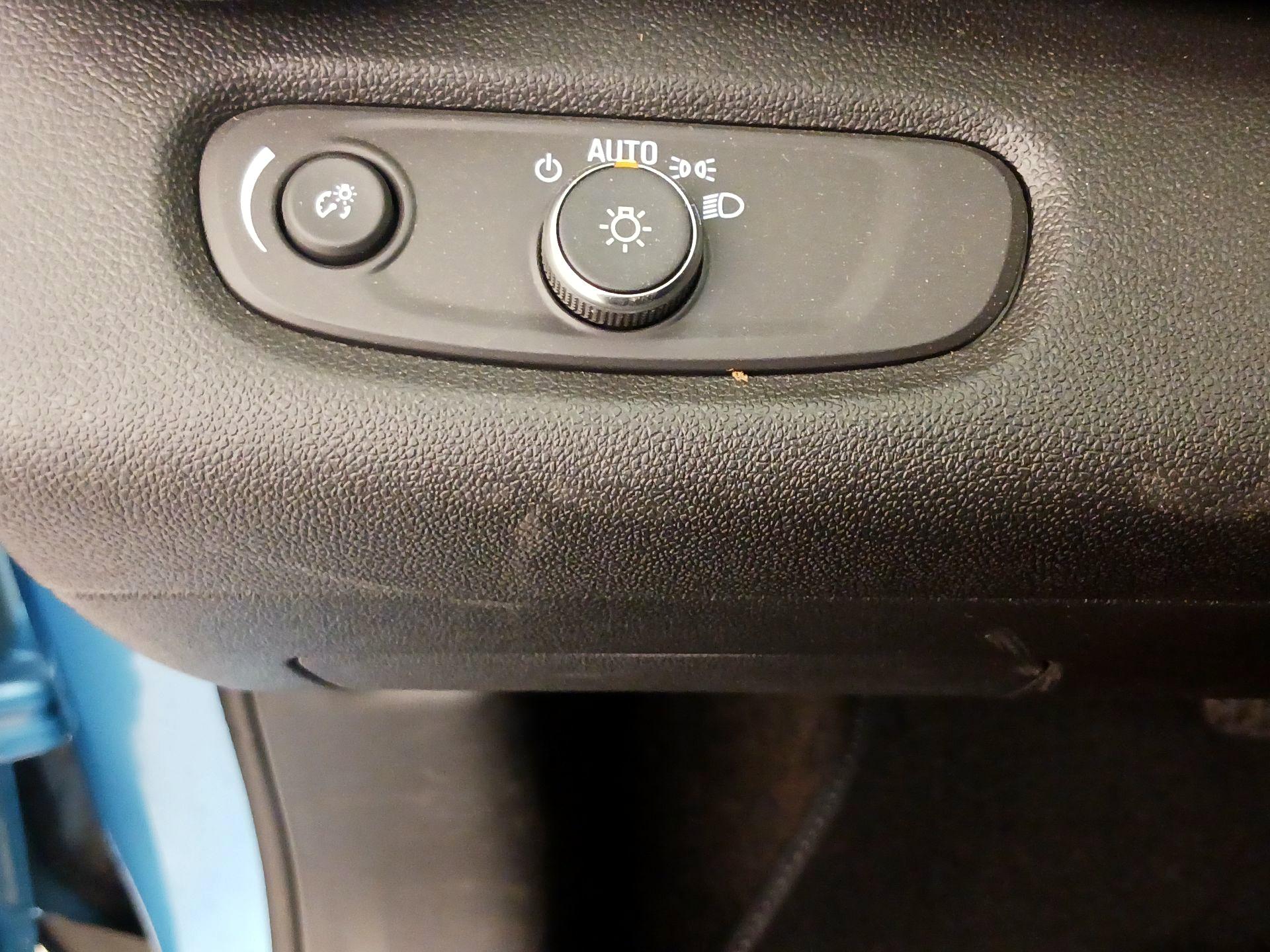 Thumbnail: 2025 Chevrolet Trax - 13