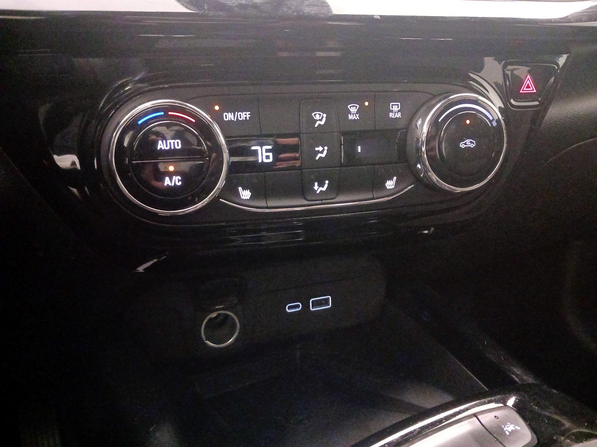 Thumbnail: 2025 Chevrolet Trax - 16