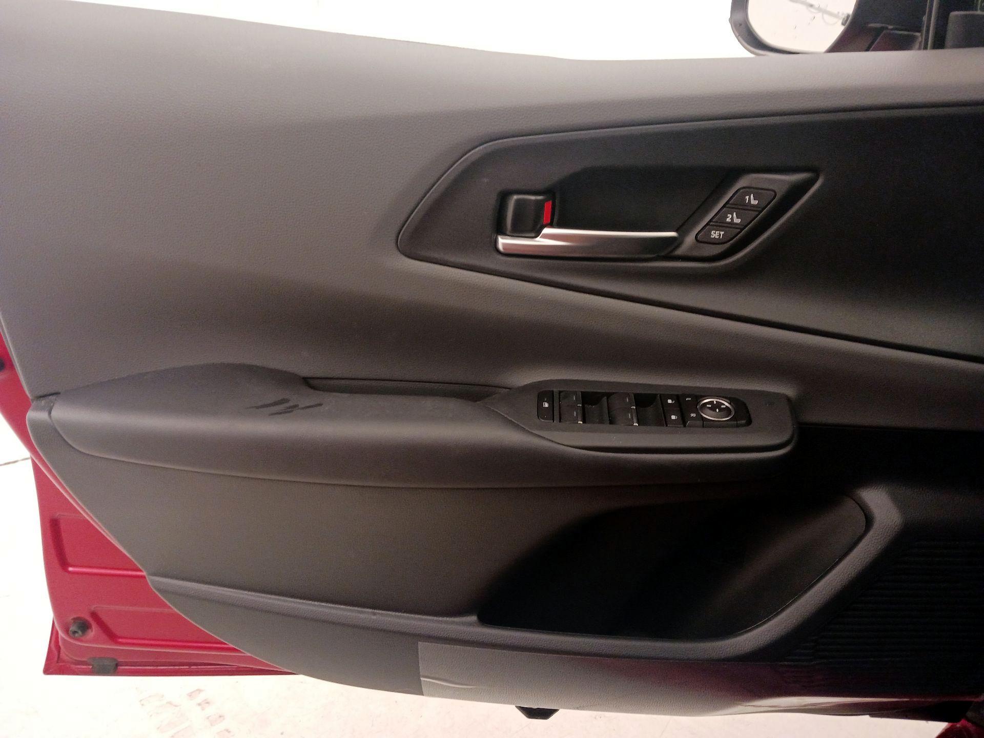 Thumbnail: 2025 Toyota Prius - 12