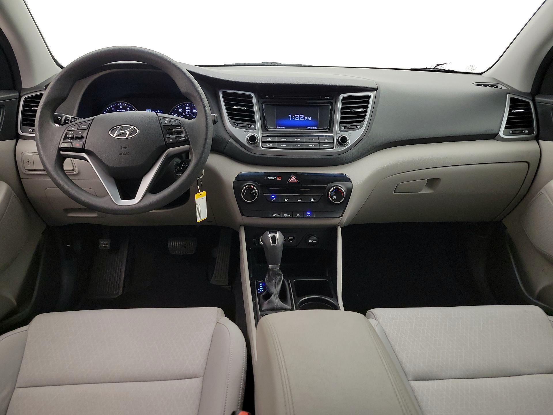 Thumbnail: 2017 Hyundai Tucson - 9