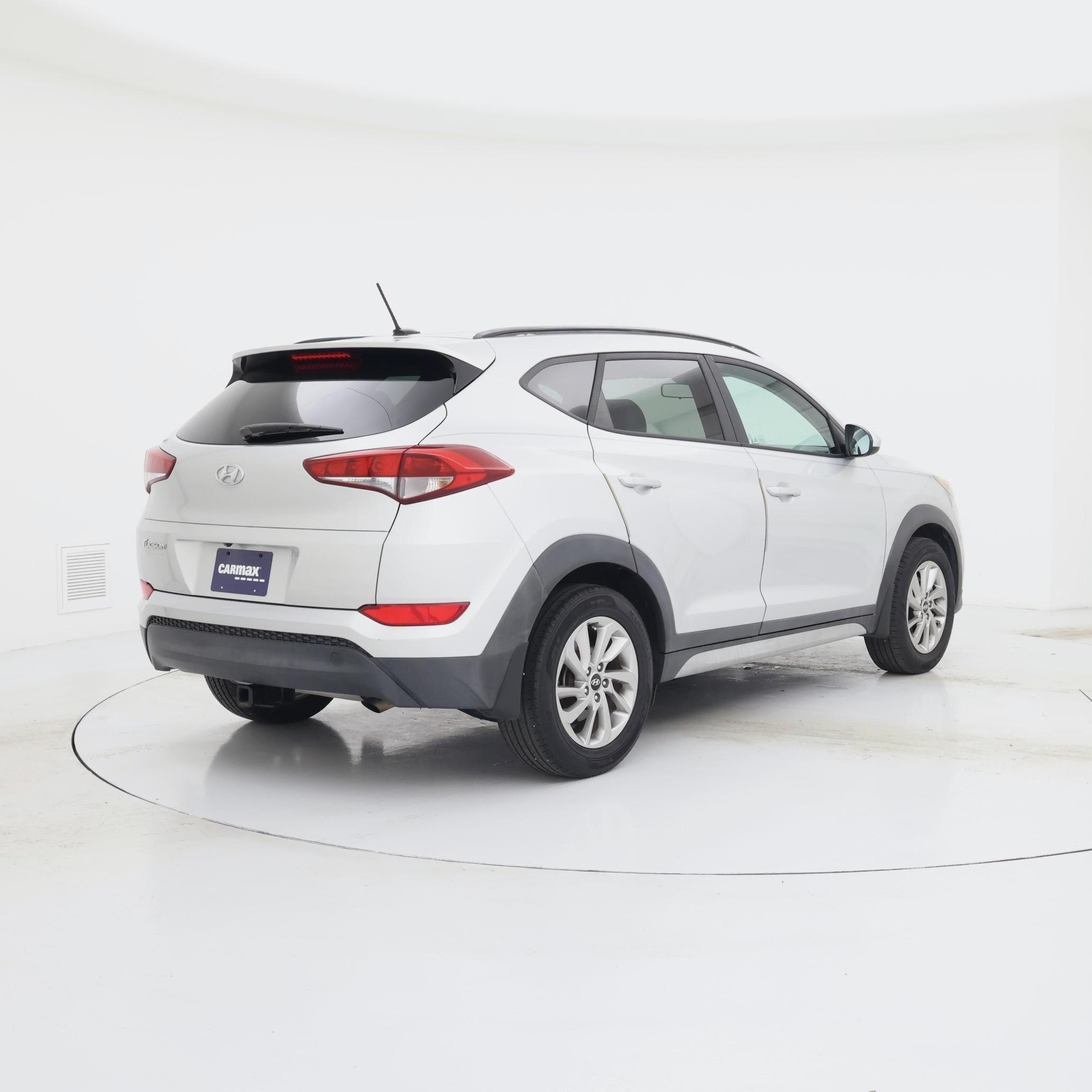 Thumbnail: 2017 Hyundai Tucson - 8