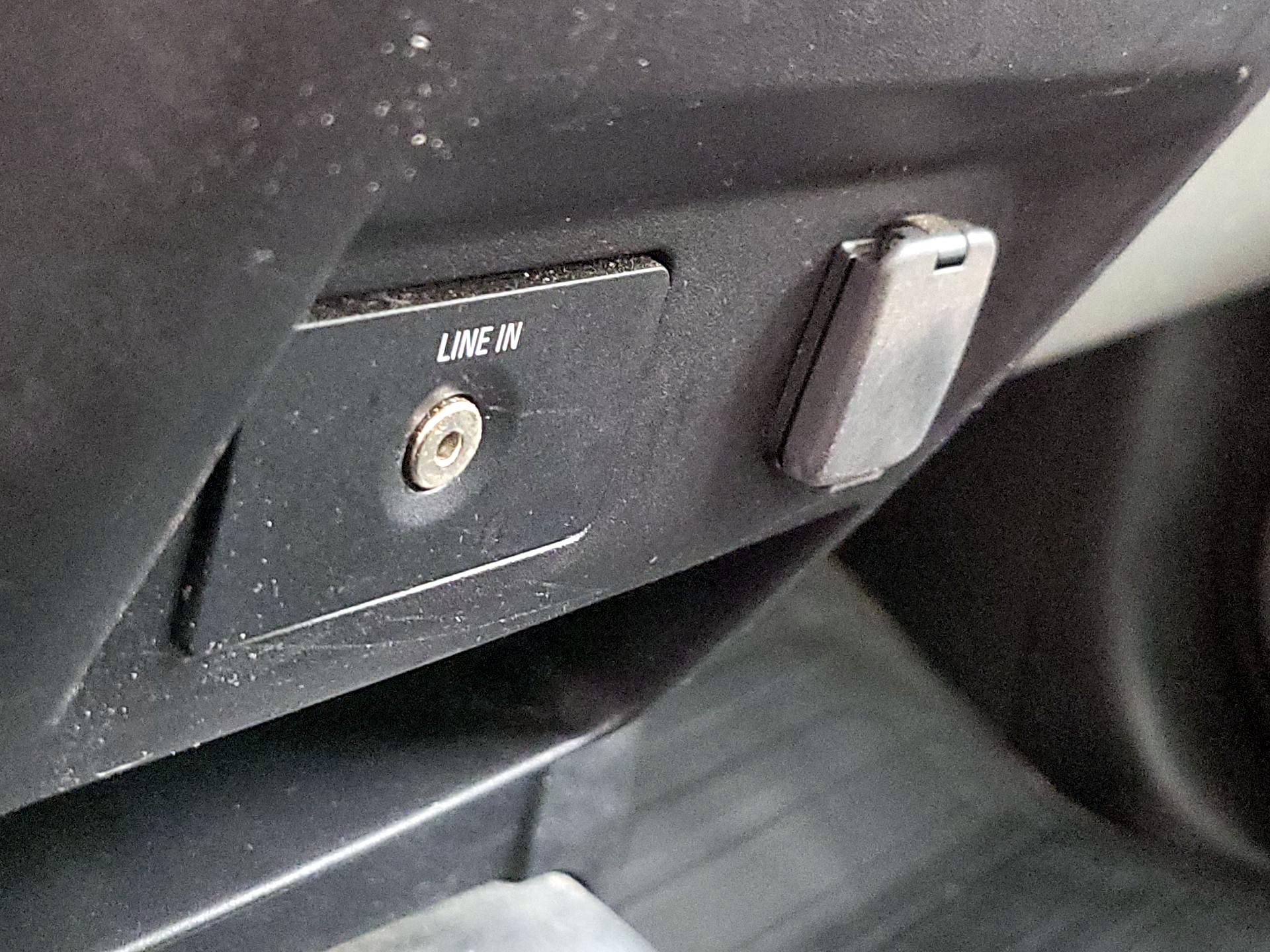 Thumbnail: 2016 Ford F-150 - 17