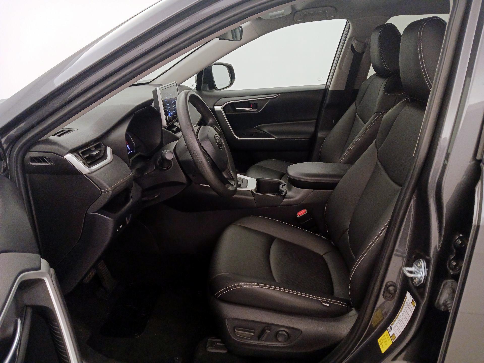 Thumbnail: 2024 Toyota RAV4 - 11