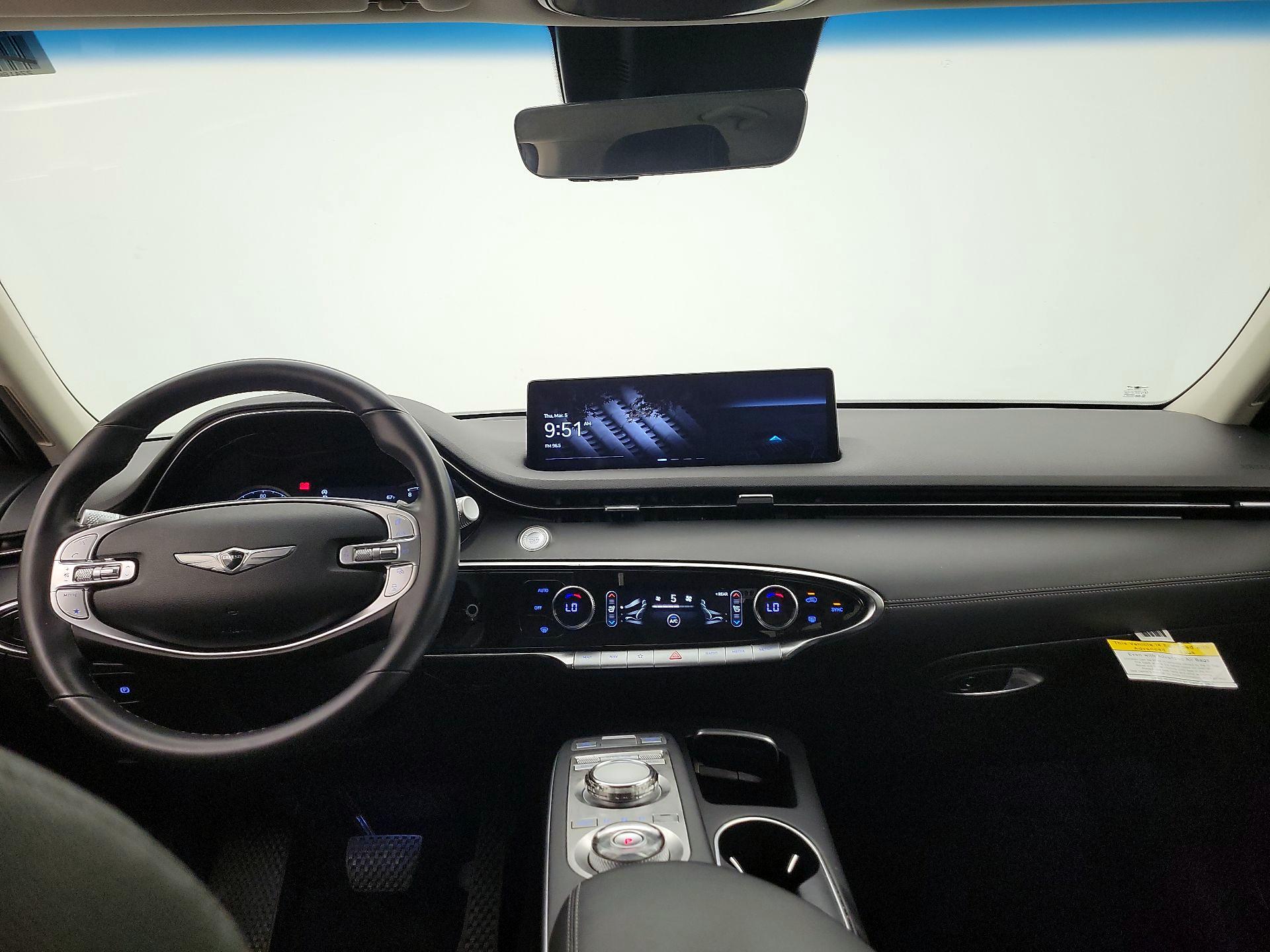 Thumbnail: 2022 Genesis GV70 - 9