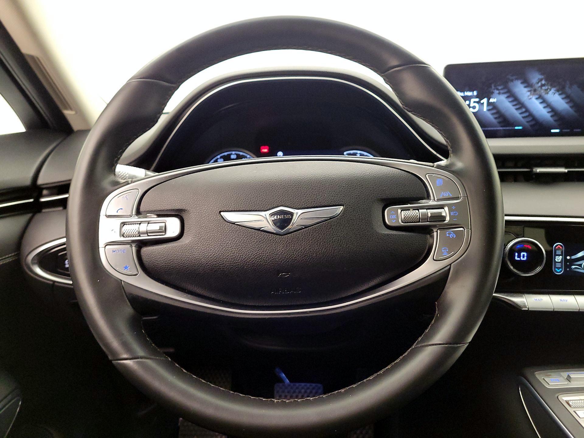 Thumbnail: 2022 Genesis GV70 - 10