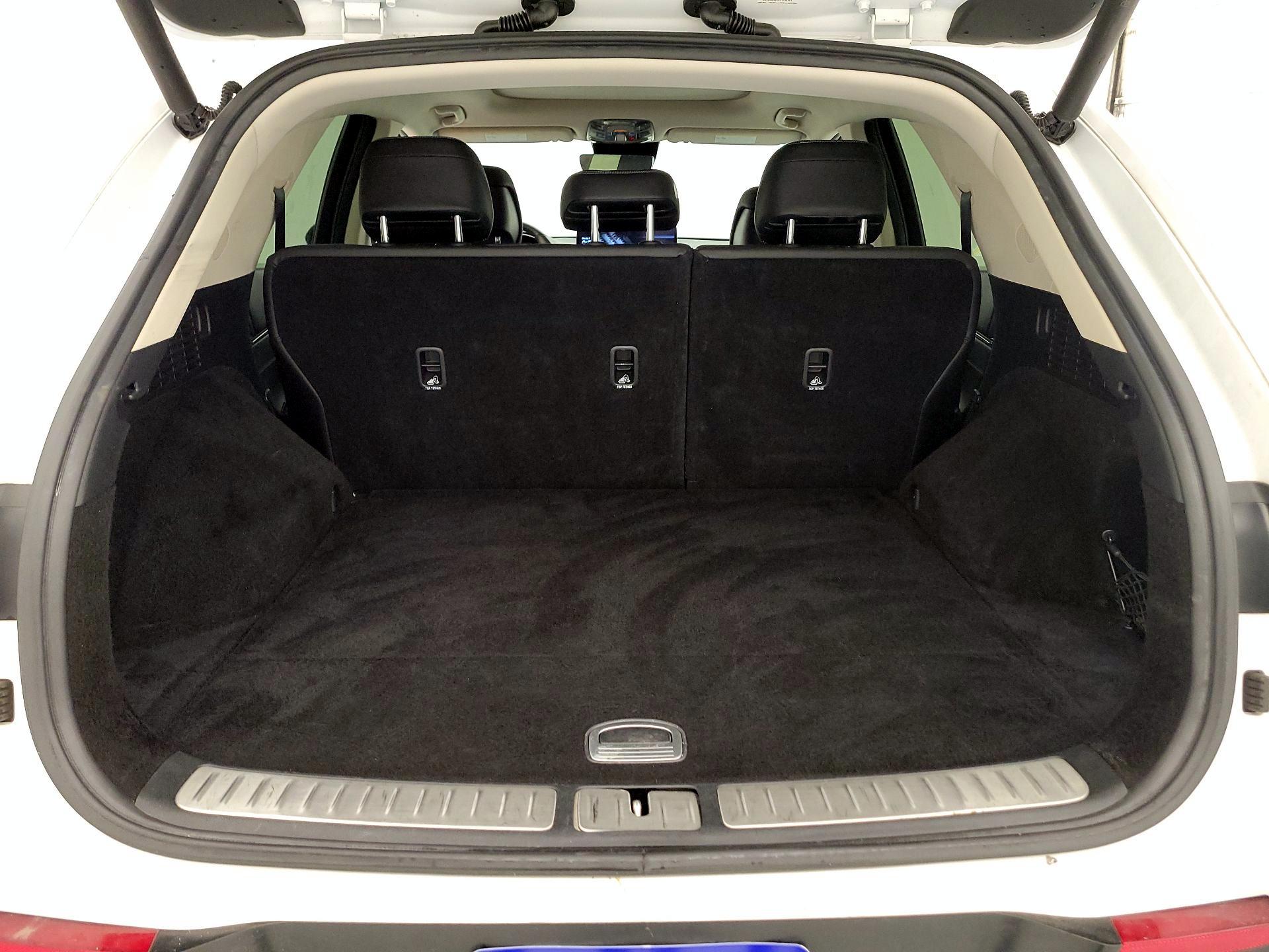 Thumbnail: 2022 Genesis GV70 - 20