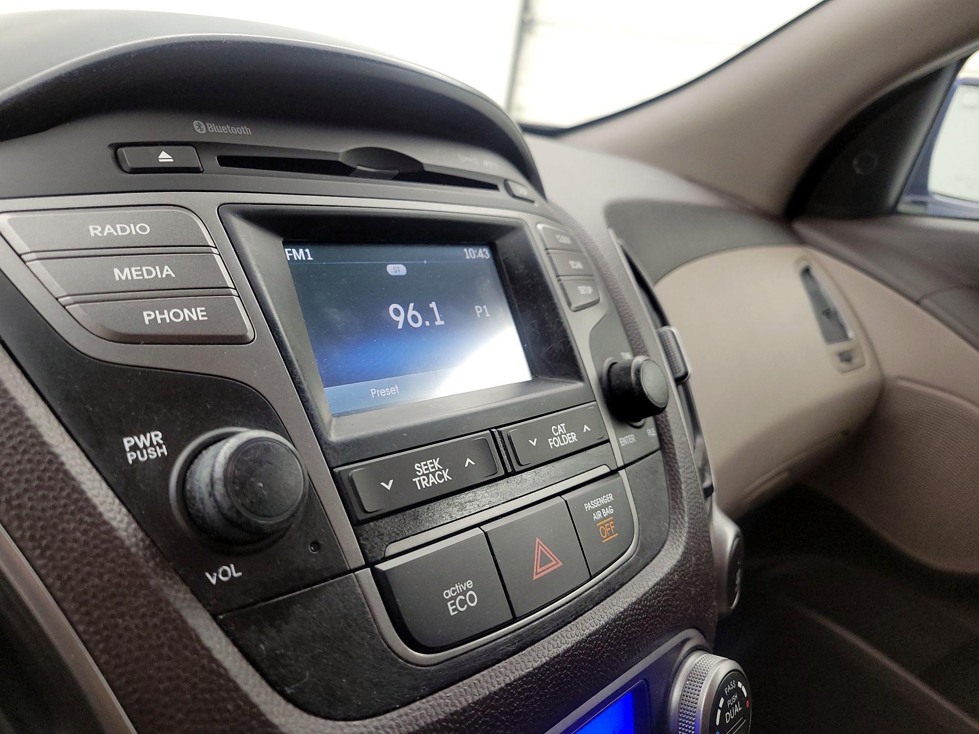 Thumbnail: 2014 Hyundai Tucson - 15