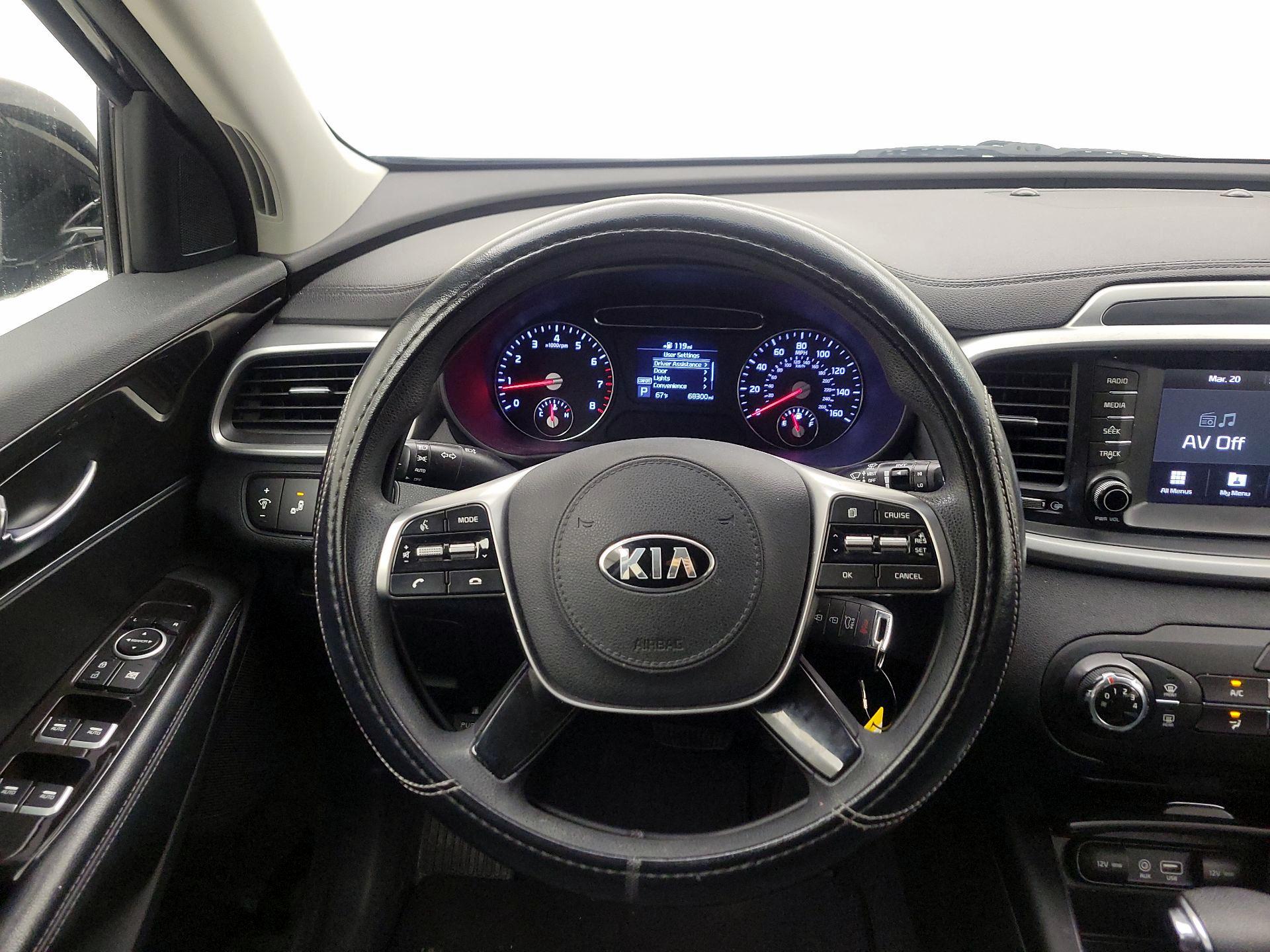 Thumbnail: 2019 Kia Sorento - 10