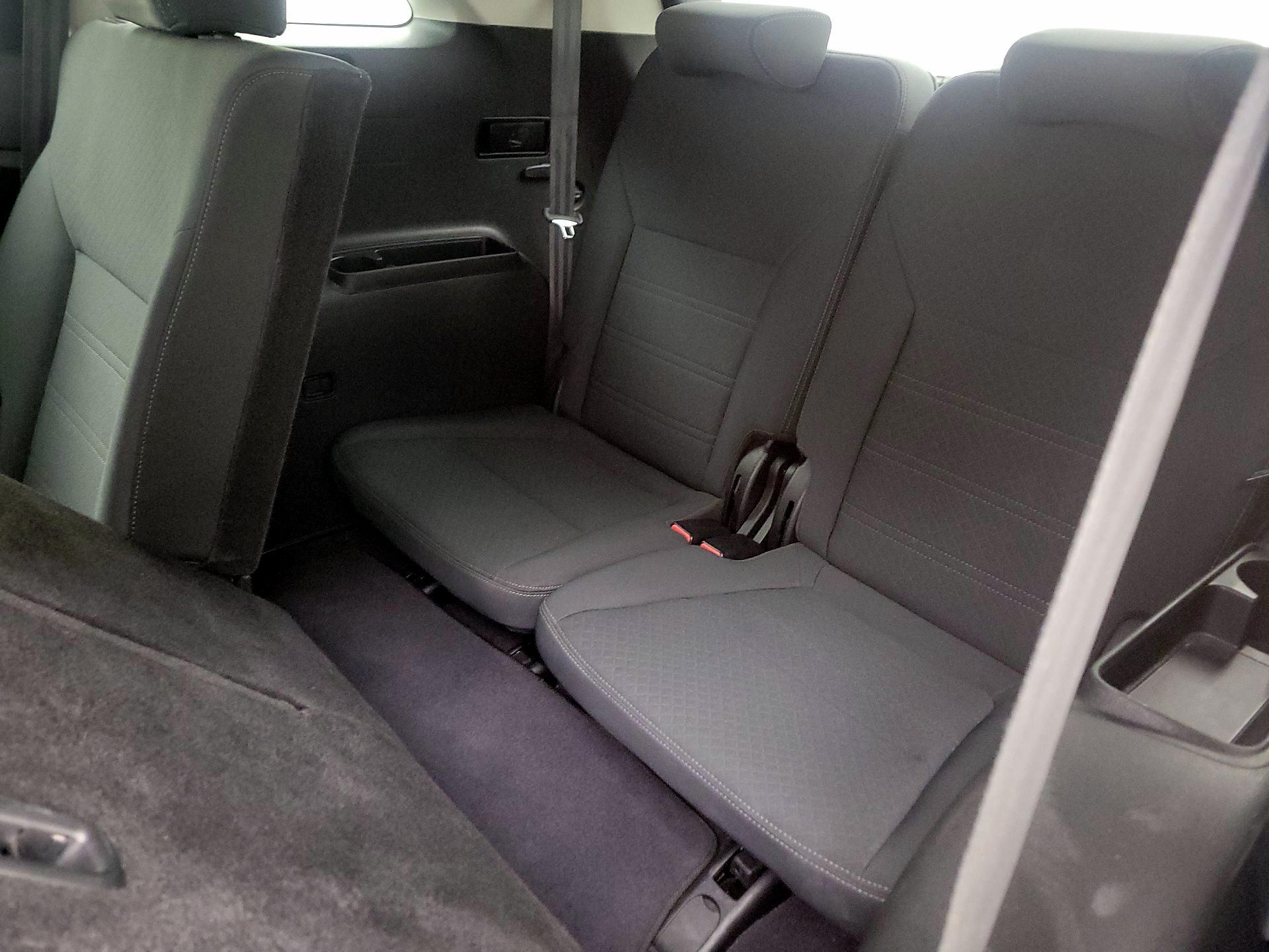 Thumbnail: 2019 Kia Sorento - 20