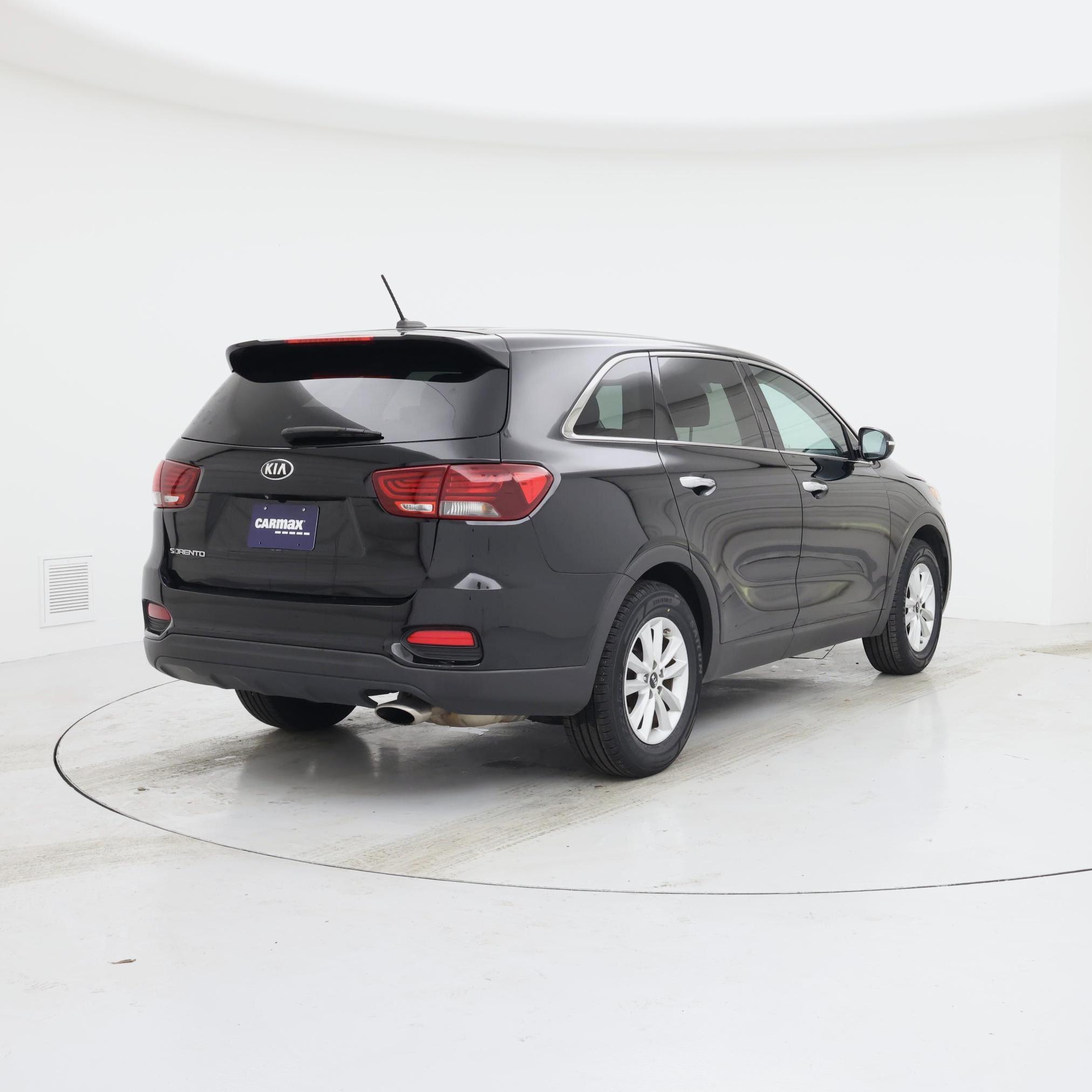 Thumbnail: 2019 Kia Sorento - 8