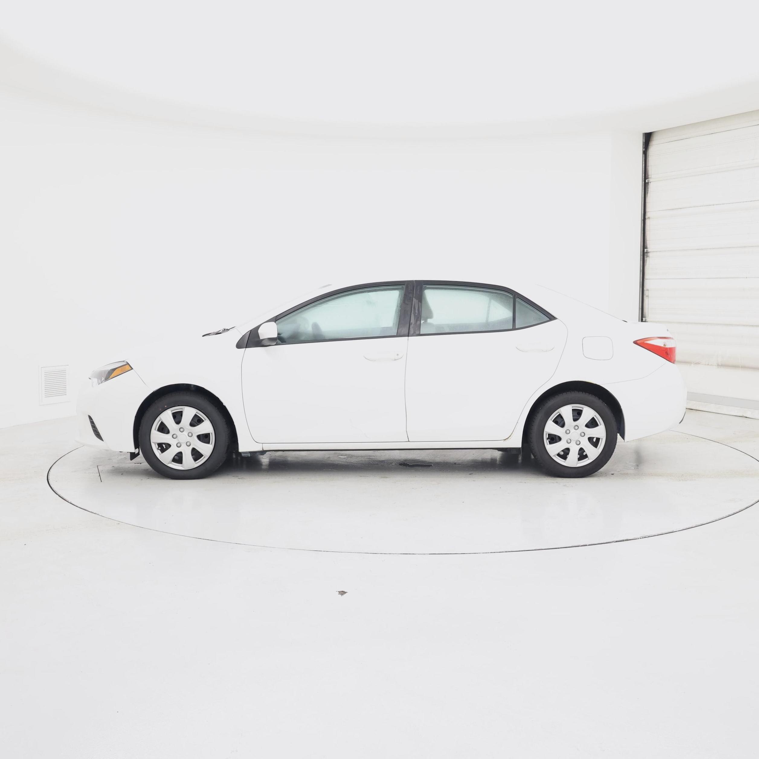 Thumbnail: 2014 Toyota Corolla - 3