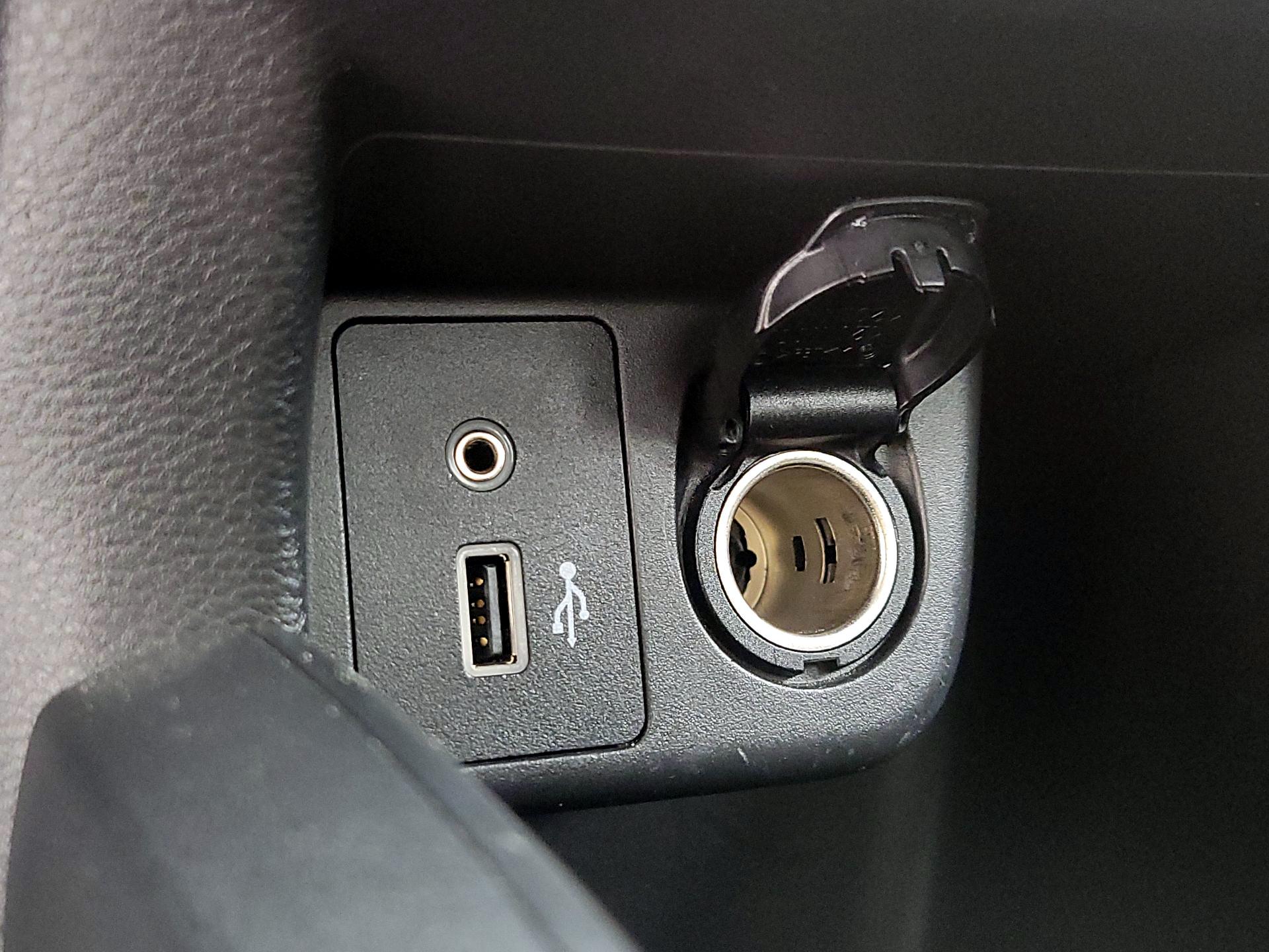 Thumbnail: 2020 Nissan Versa - 18