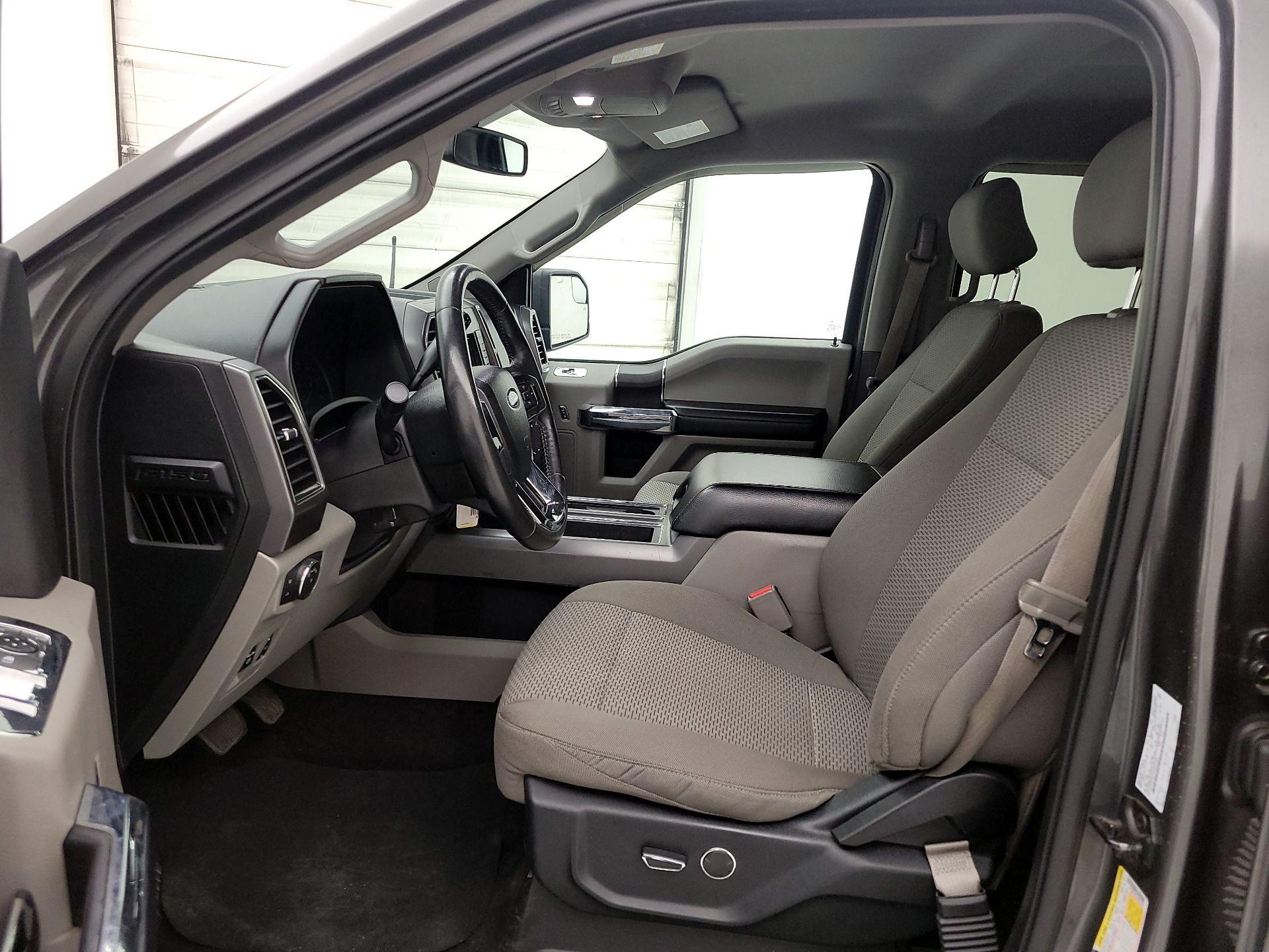 Thumbnail: 2017 Ford F-150 - 11