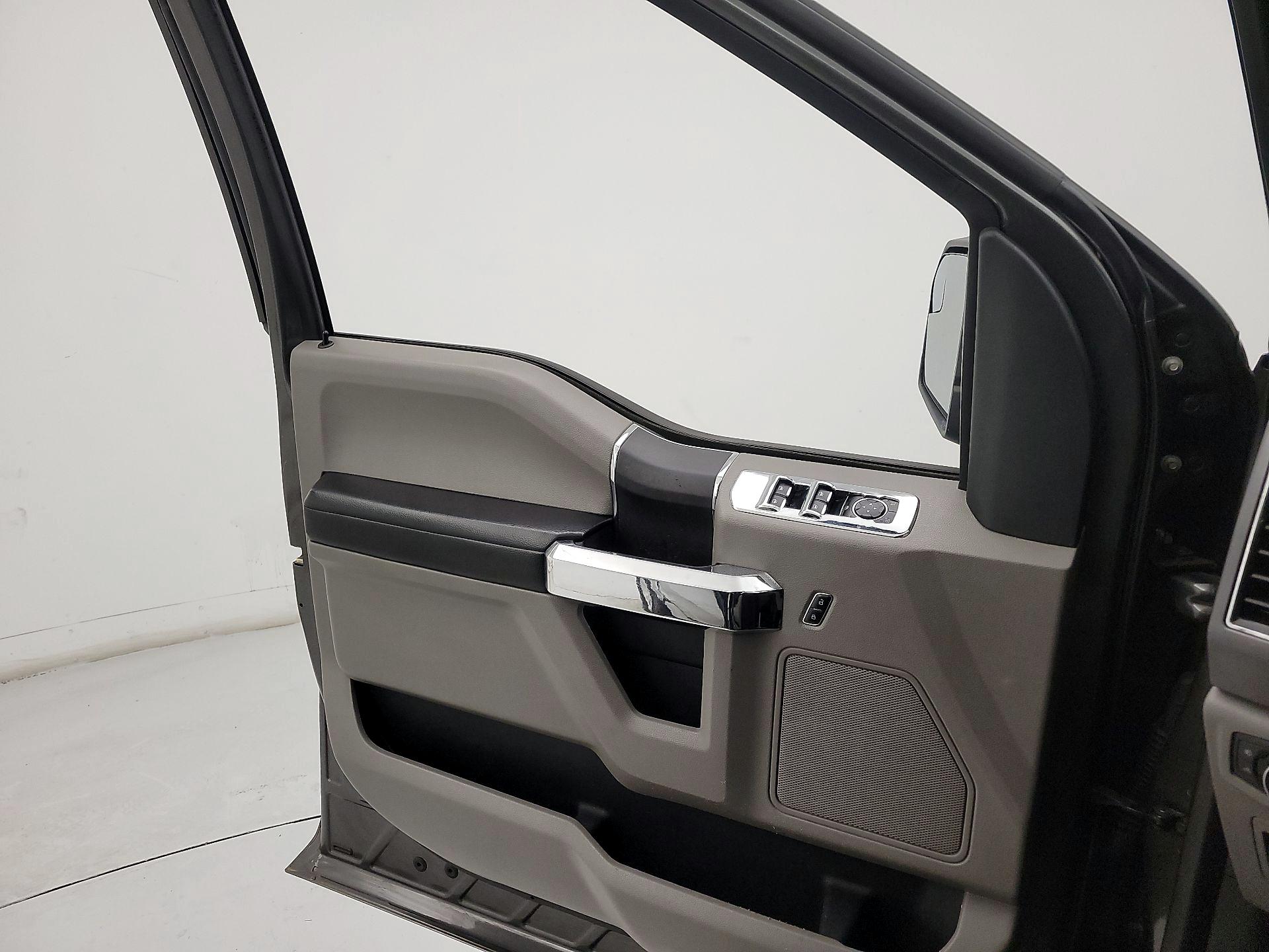 Thumbnail: 2017 Ford F-150 - 12