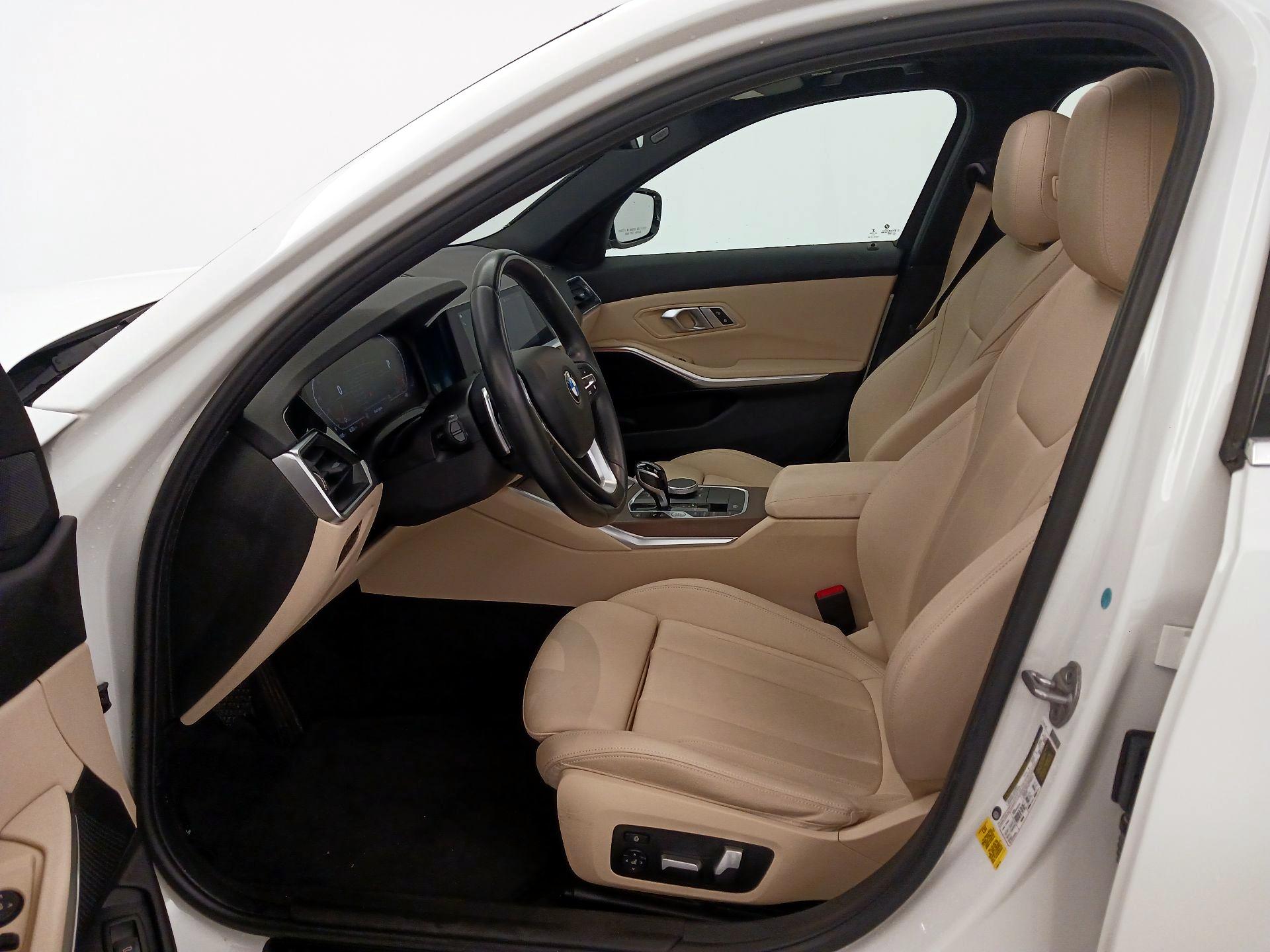 Thumbnail: 2021 BMW 3 Series - 11