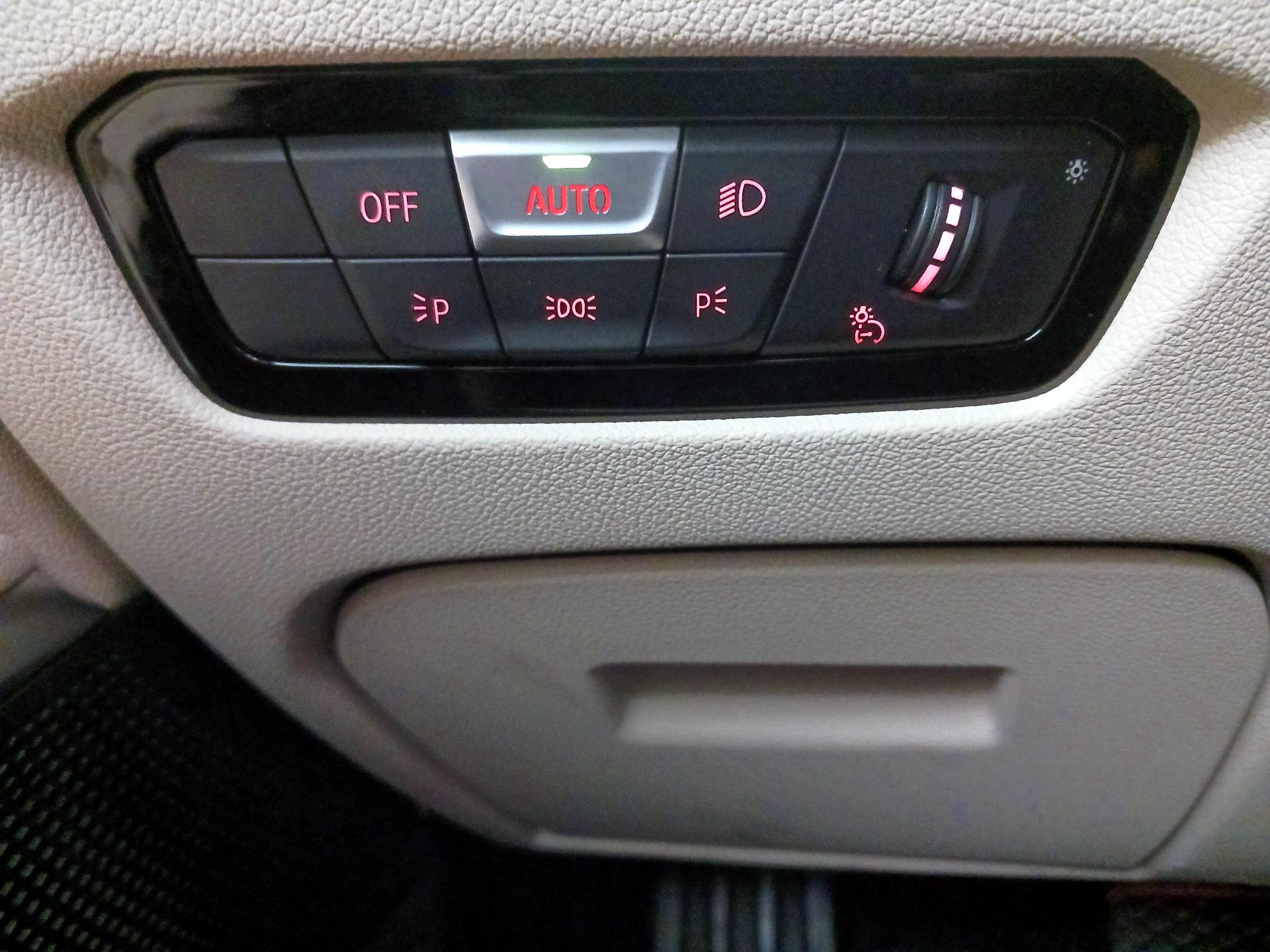 Thumbnail: 2021 BMW 3 Series - 13