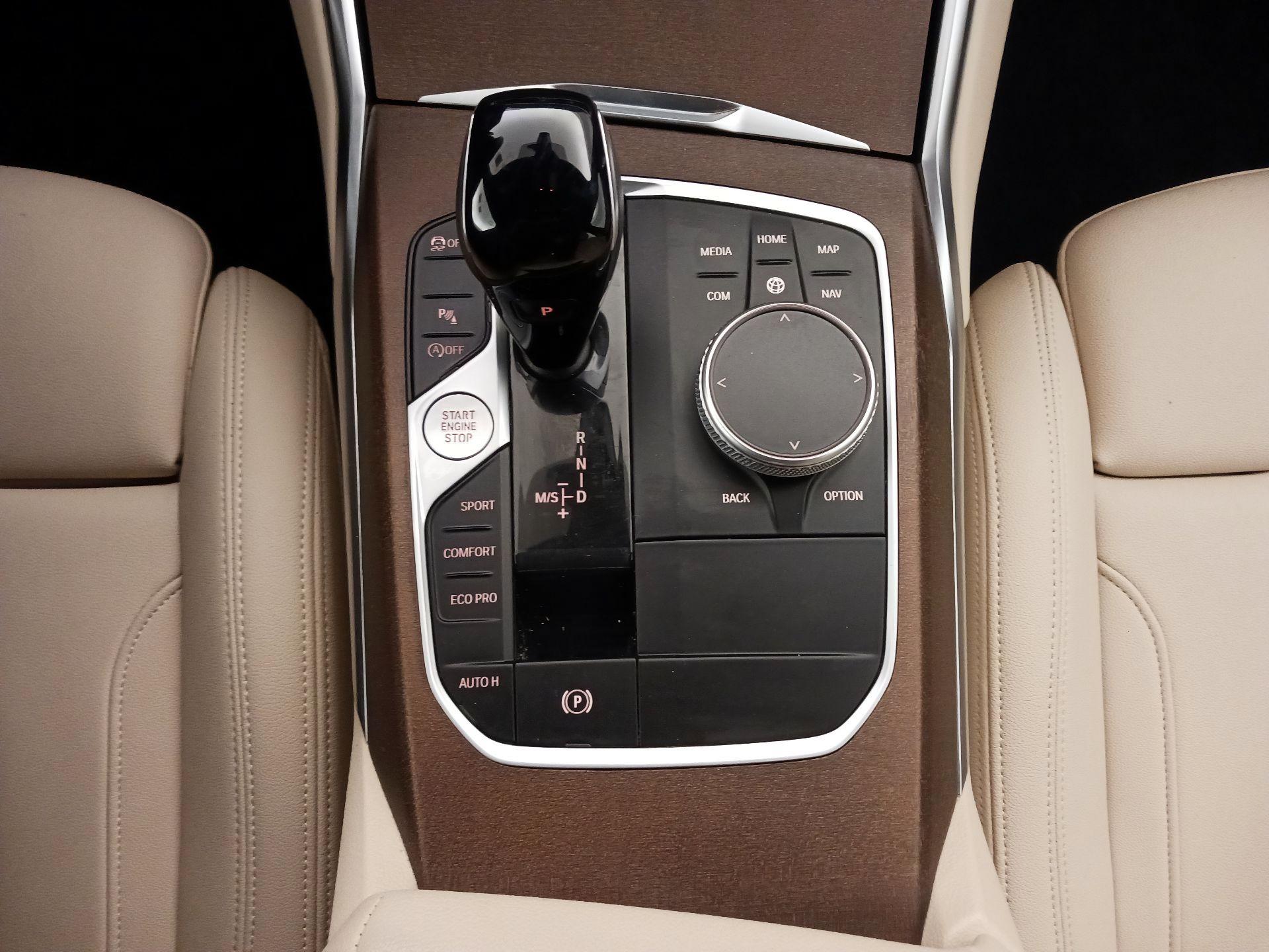 Thumbnail: 2021 BMW 3 Series - 18