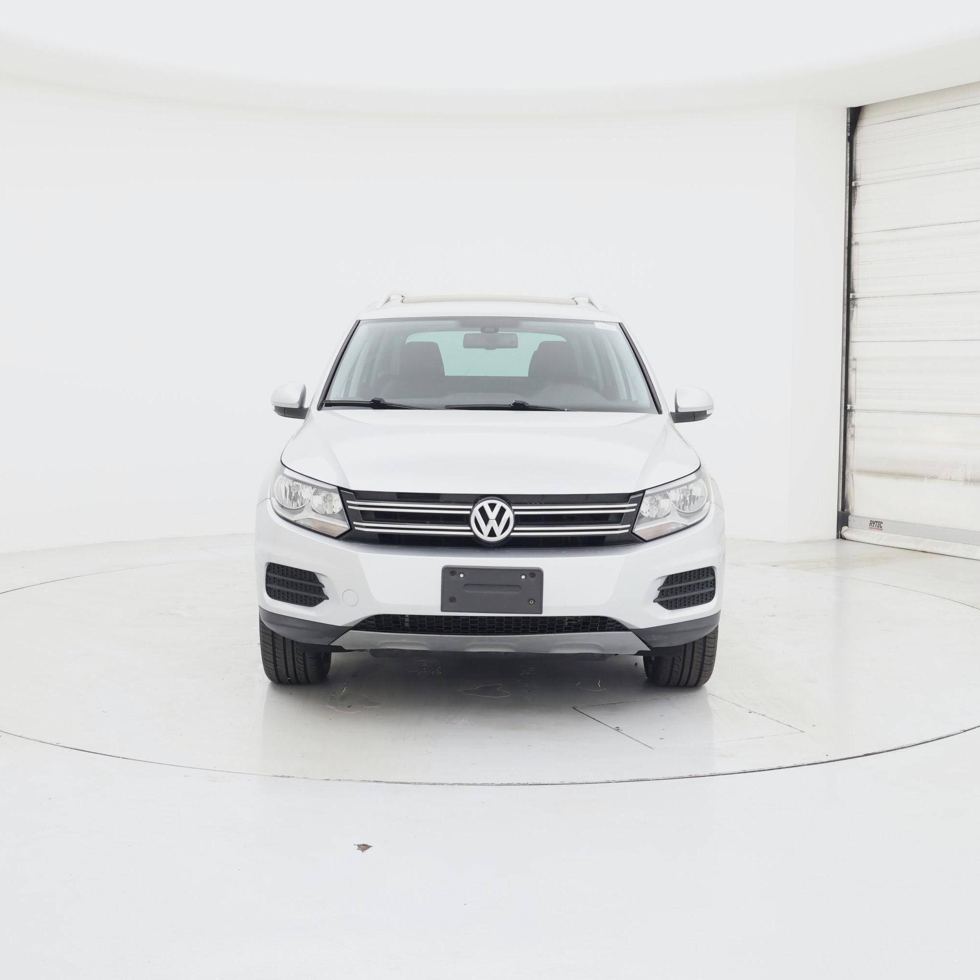 Thumbnail: 2017 Volkswagen Tiguan - 5