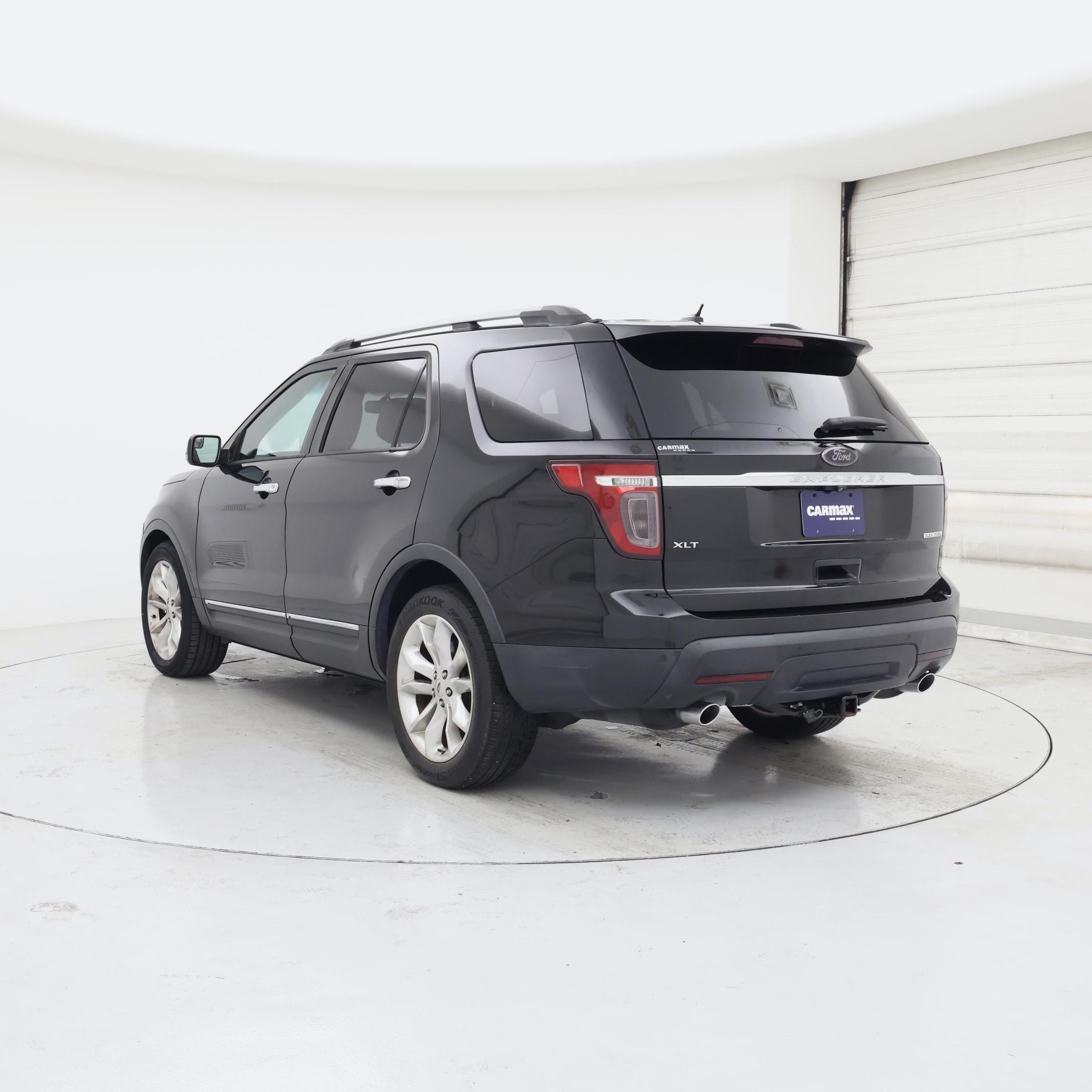 Thumbnail: 2015 Ford Explorer - 2