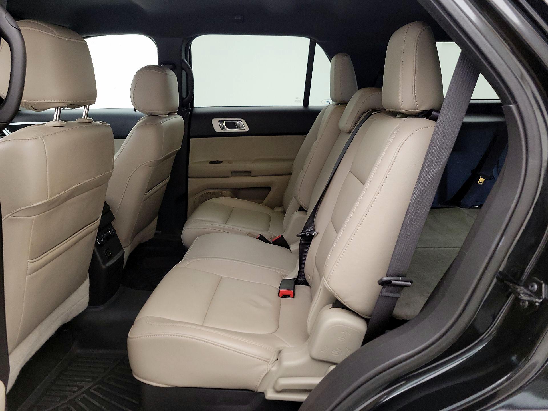 Thumbnail: 2015 Ford Explorer - 19