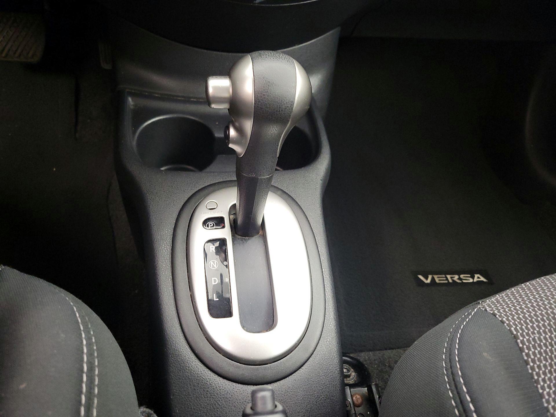 Thumbnail: 2016 Nissan Versa - 16