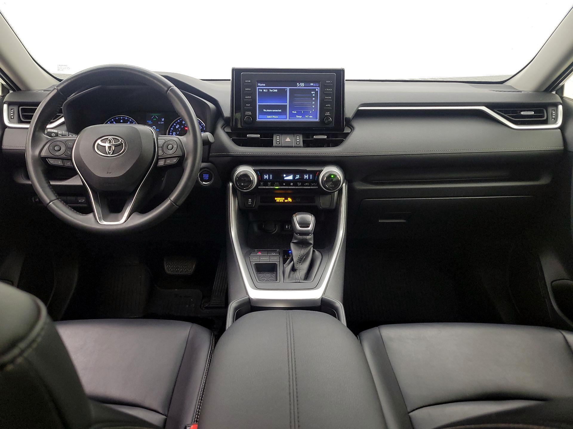 Thumbnail: 2019 Toyota RAV4 - 9