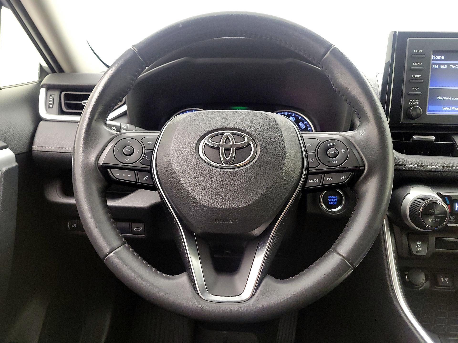 Thumbnail: 2019 Toyota RAV4 - 10