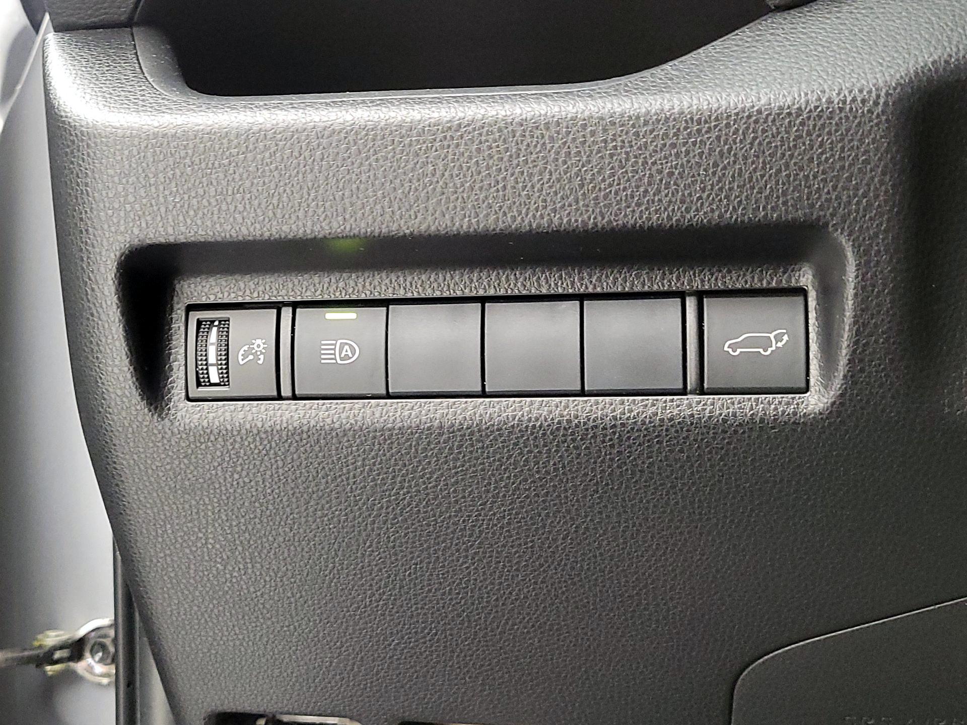 Thumbnail: 2019 Toyota RAV4 - 13