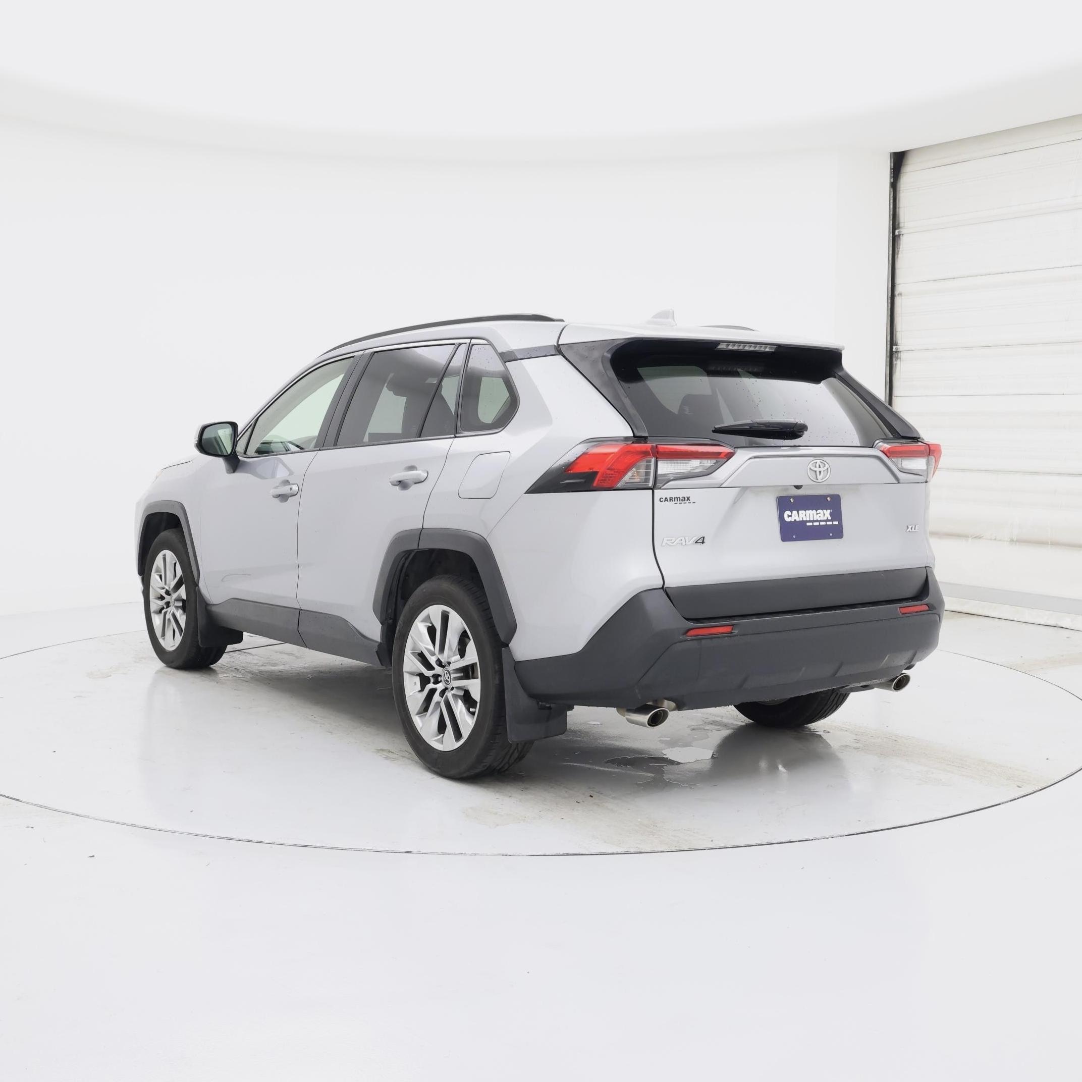 Thumbnail: 2019 Toyota RAV4 - 2