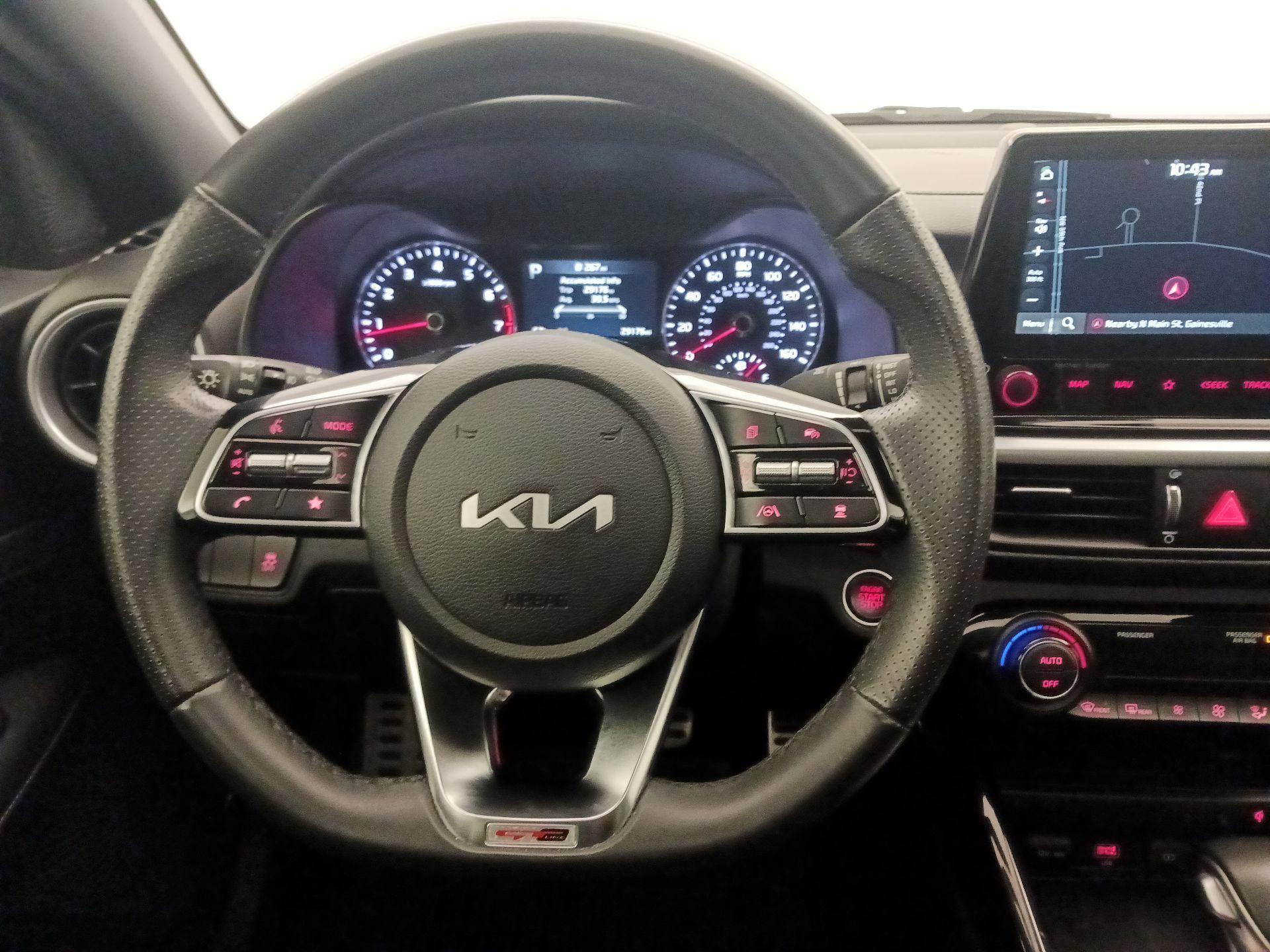 Thumbnail: 2024 Kia Forte - 10