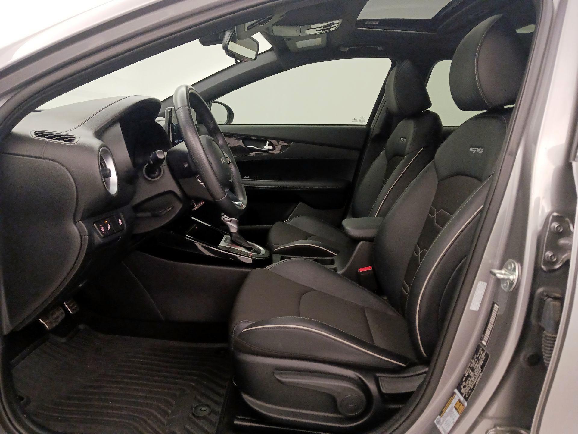 Thumbnail: 2024 Kia Forte - 11