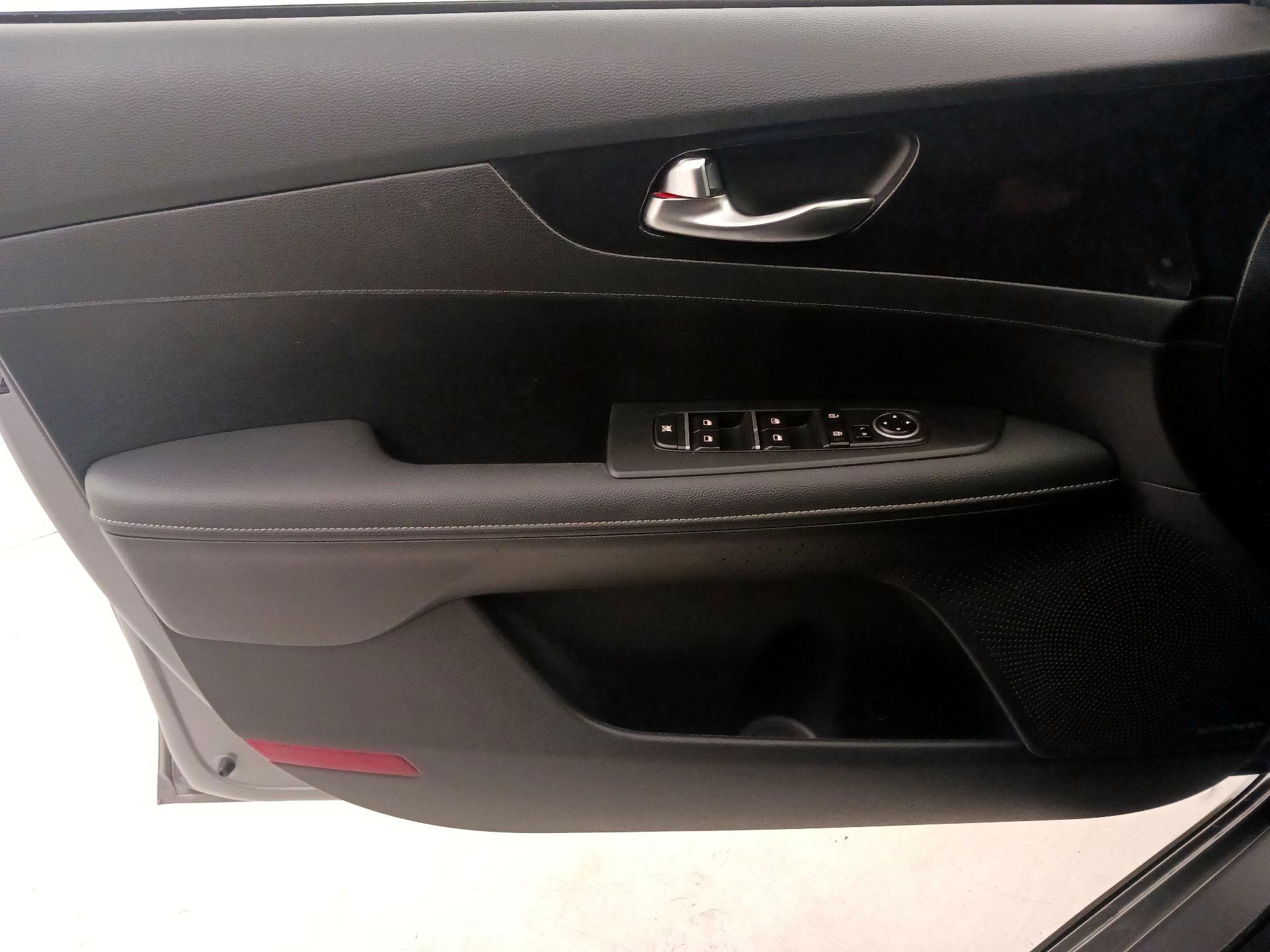 Thumbnail: 2024 Kia Forte - 12