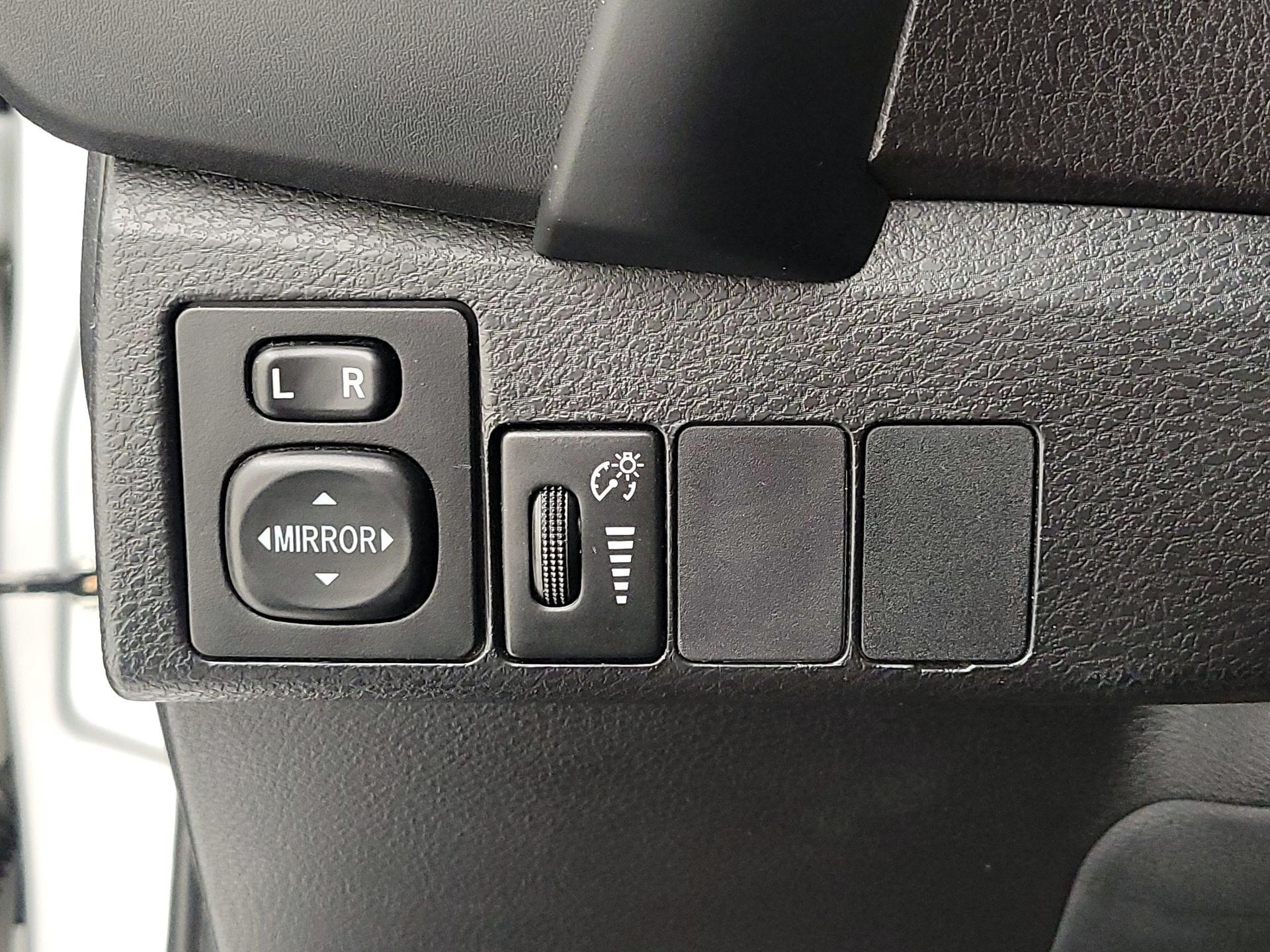 Thumbnail: 2018 Toyota Corolla - 13