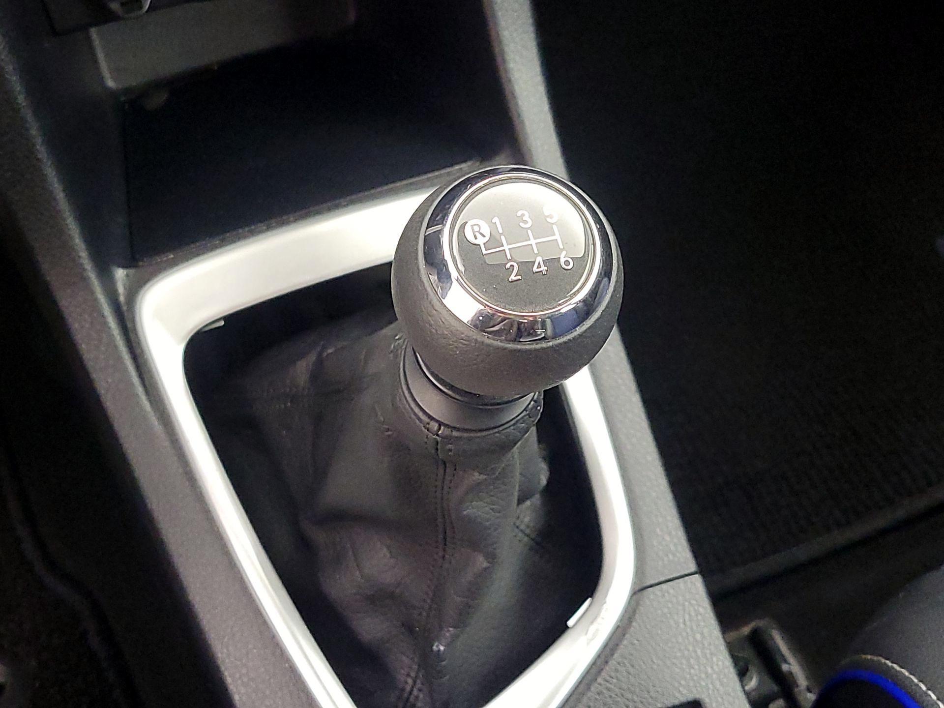 Thumbnail: 2018 Toyota Corolla - 17