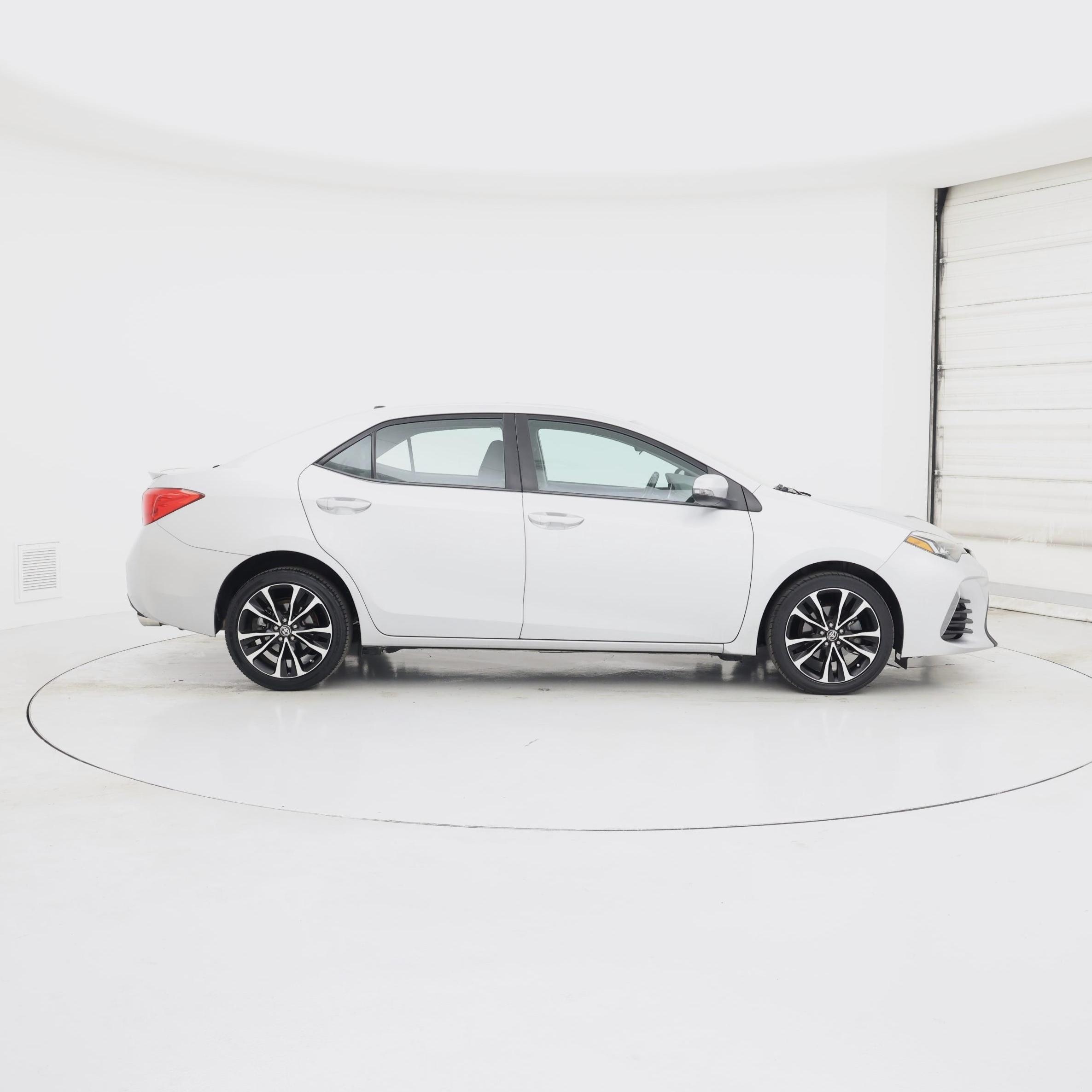 Thumbnail: 2018 Toyota Corolla - 7