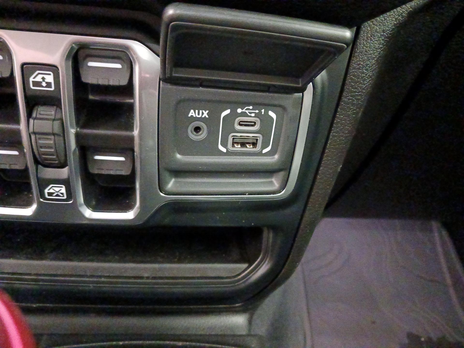 Thumbnail: 2024 Jeep Wrangler - 18