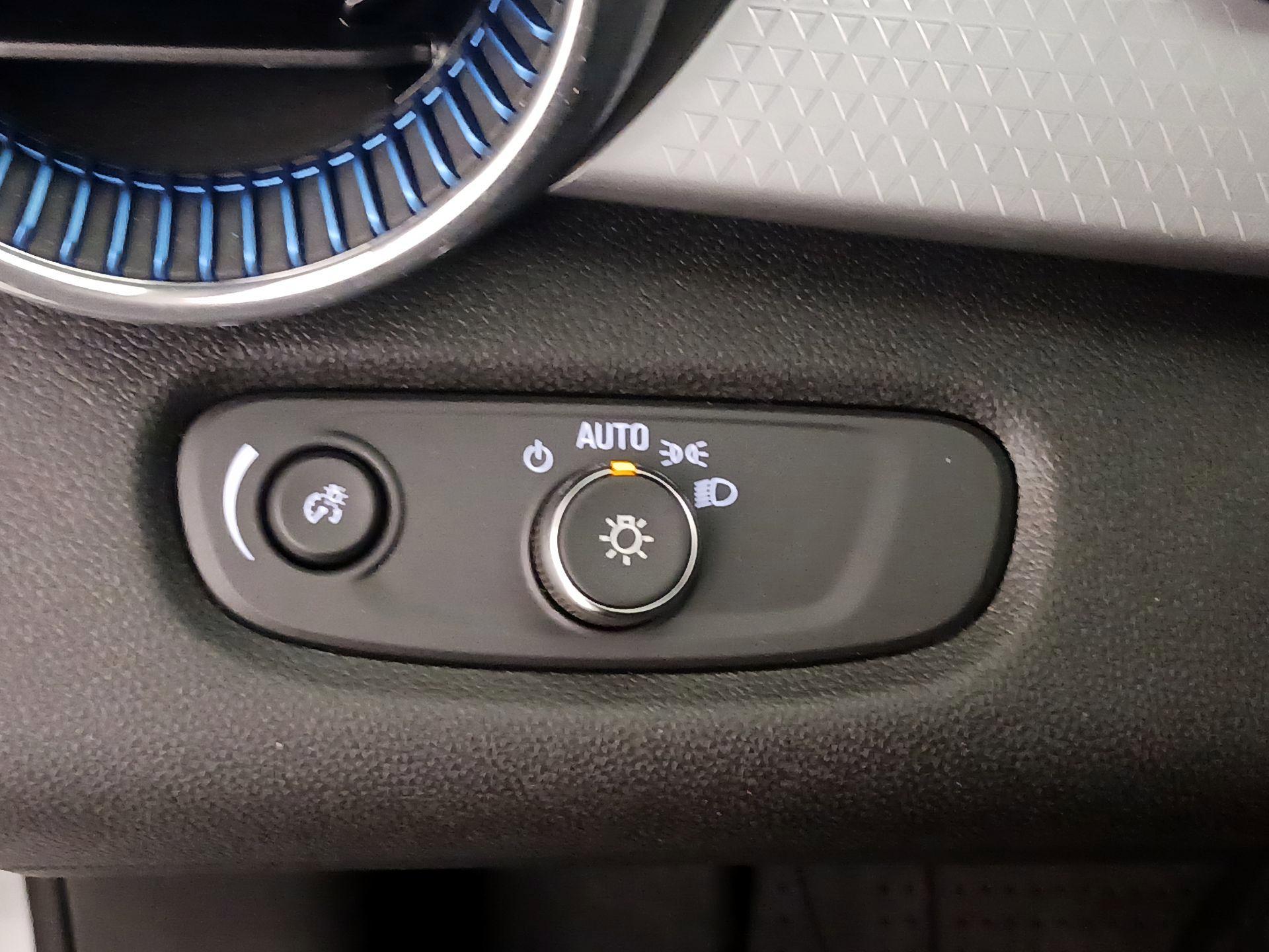 Thumbnail: 2024 Chevrolet Trax - 13